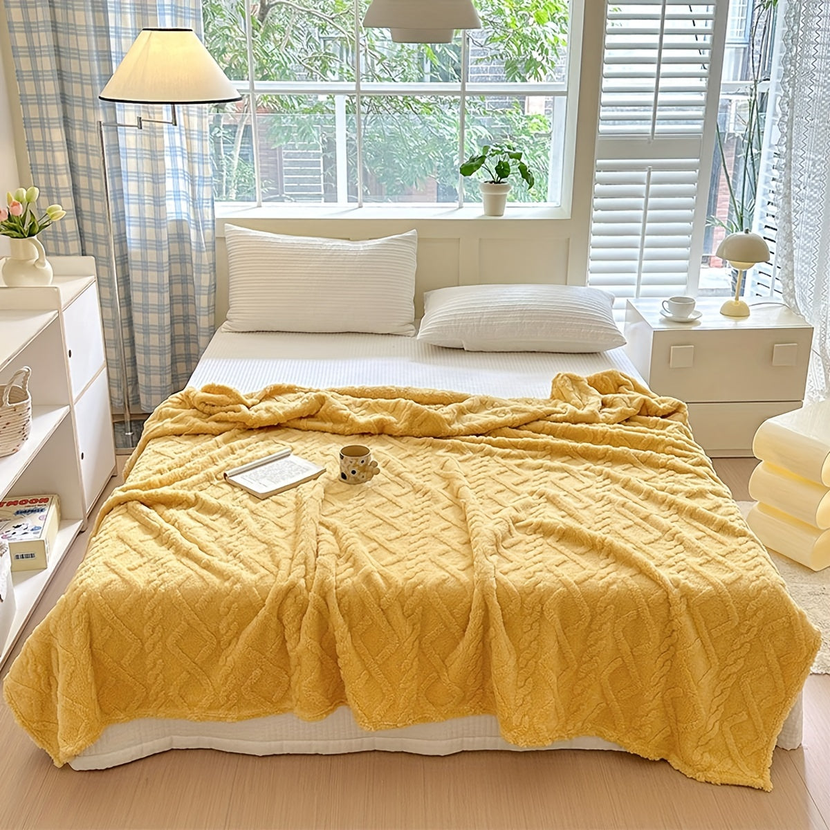 Double-Sided Velvet Plush Blanket Warm Throw for Couch Bed Camping