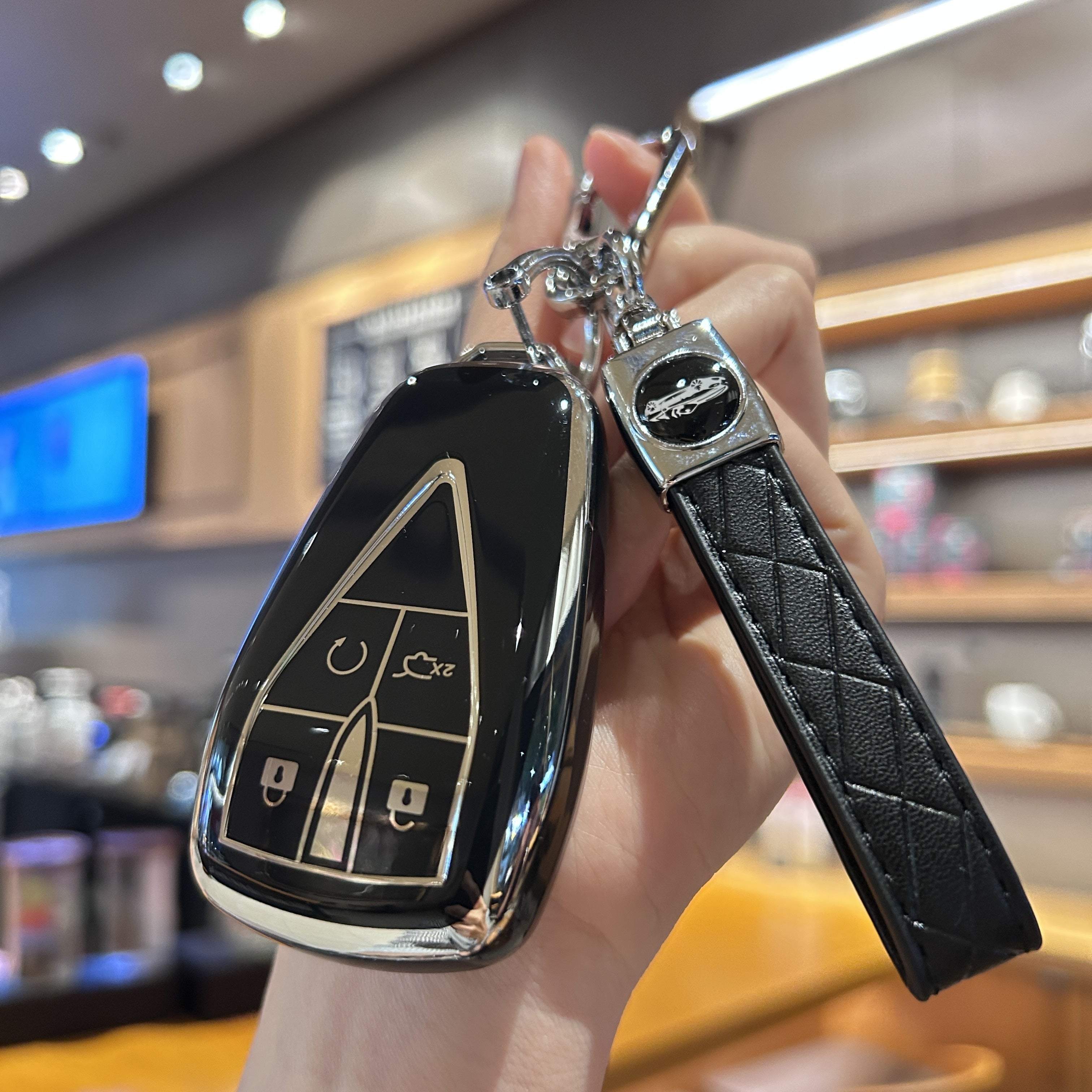 Universal TPU Car Key Cover with Keychain for SUV Models Durable Stylish