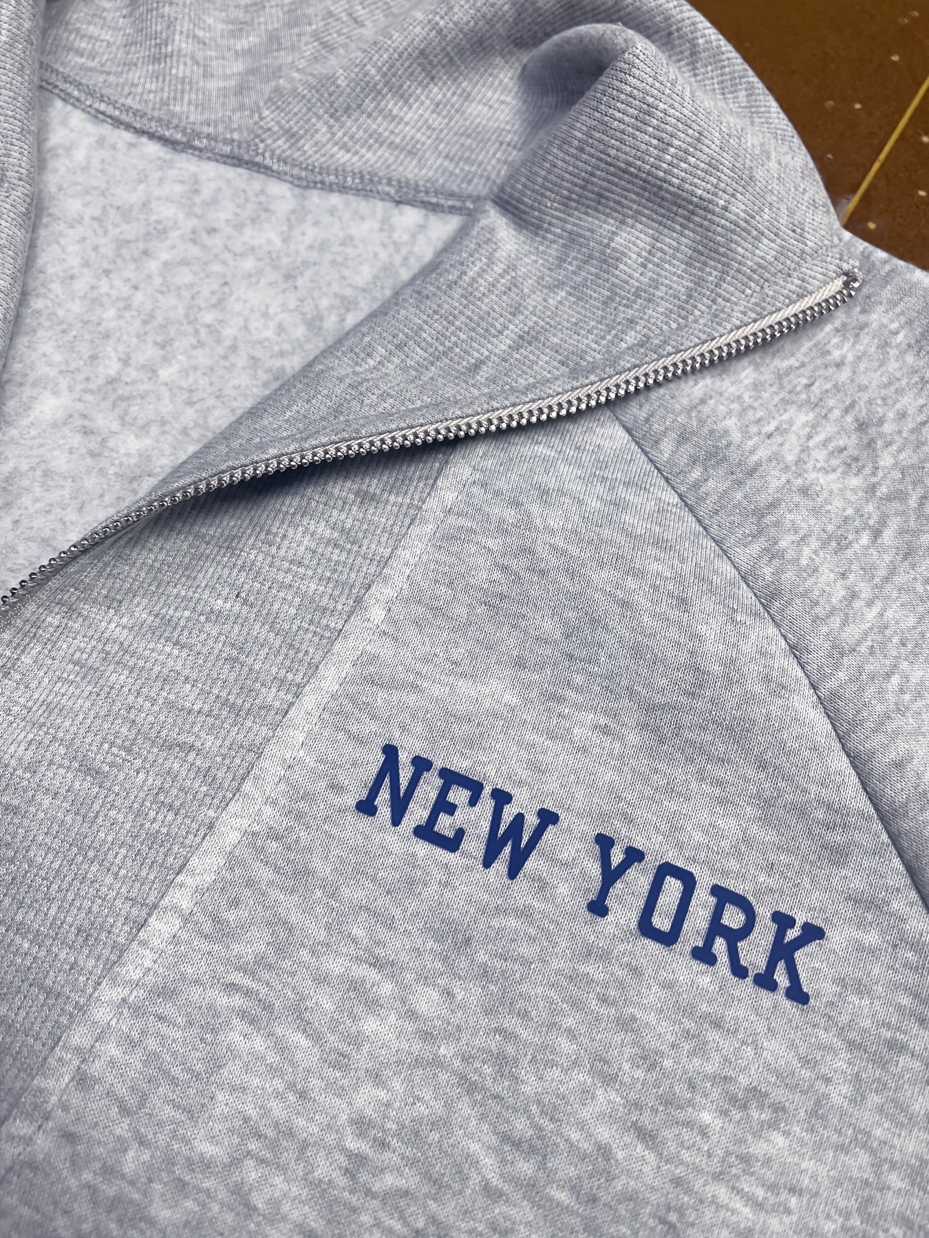 Sudadera de poliéster para mujer con cremallera de estampado animal y cuello ancho para todas las estaciones