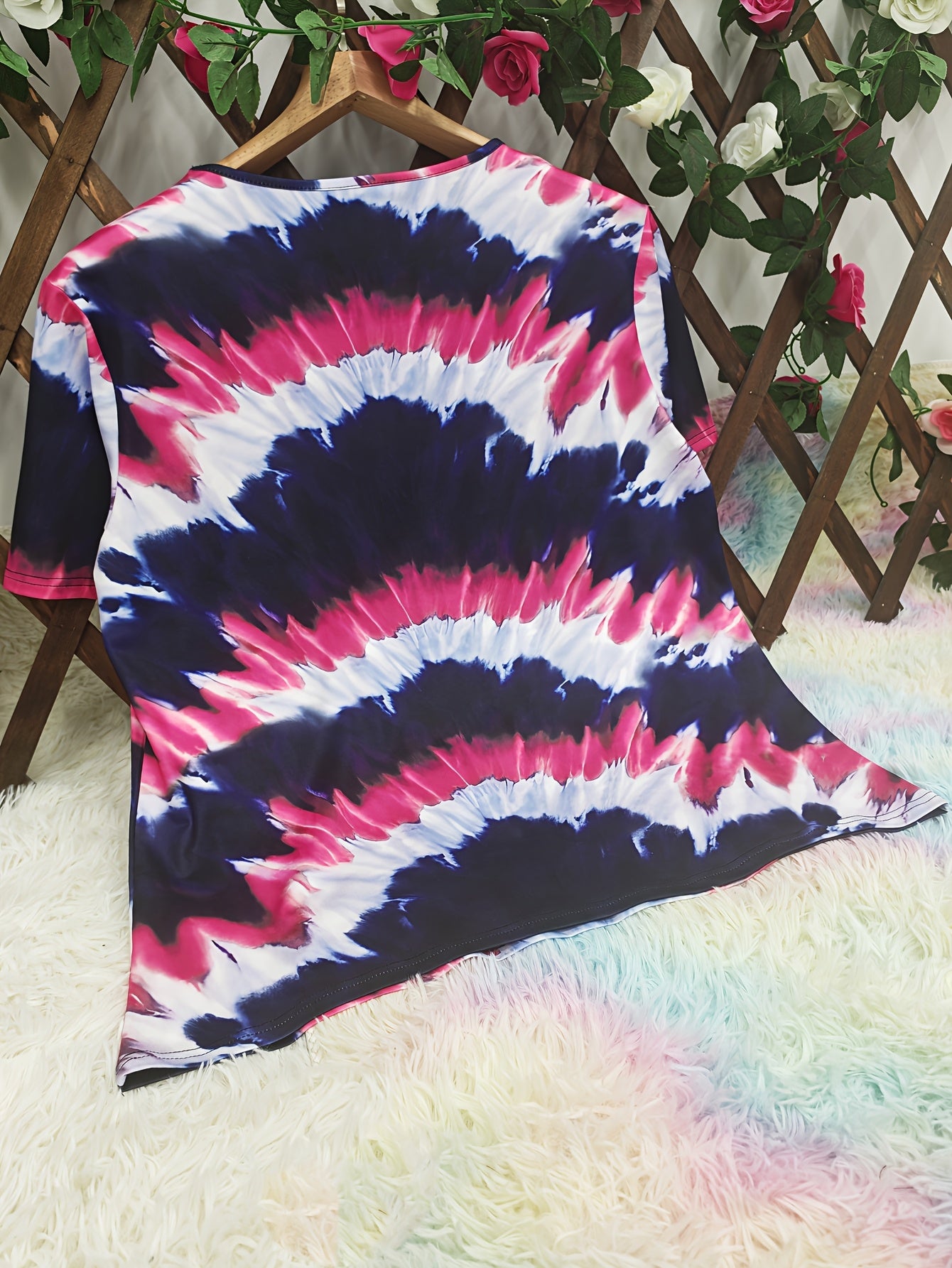 Plus Size Women's Tie-Dye Heart Print T-Shirt Casual Short Sleeve Top in Blue, Orange, Black