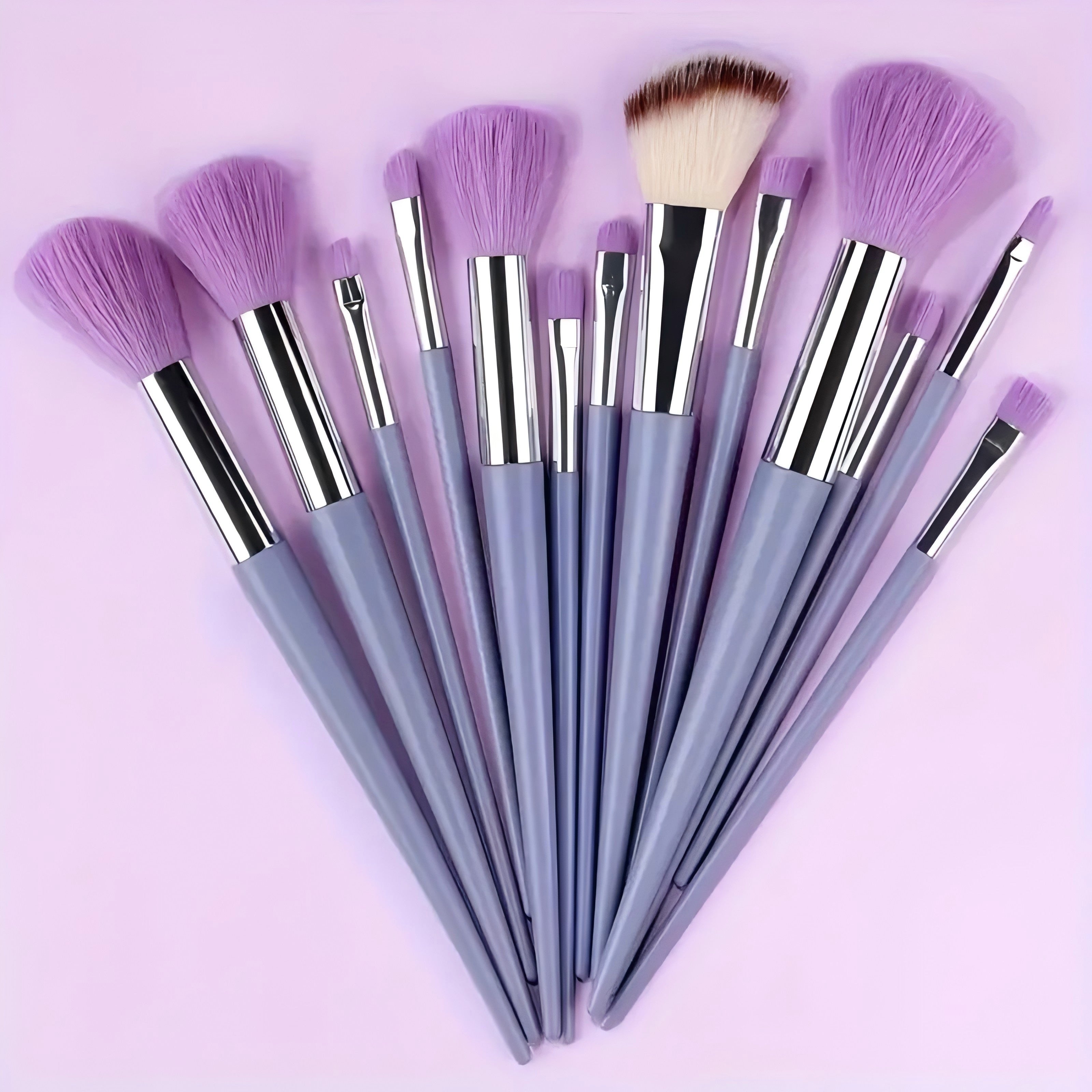 13-Piece Makeup Brush Set Nylon Synthetic Fiber Easy to Use Professional Travel-Friendly
