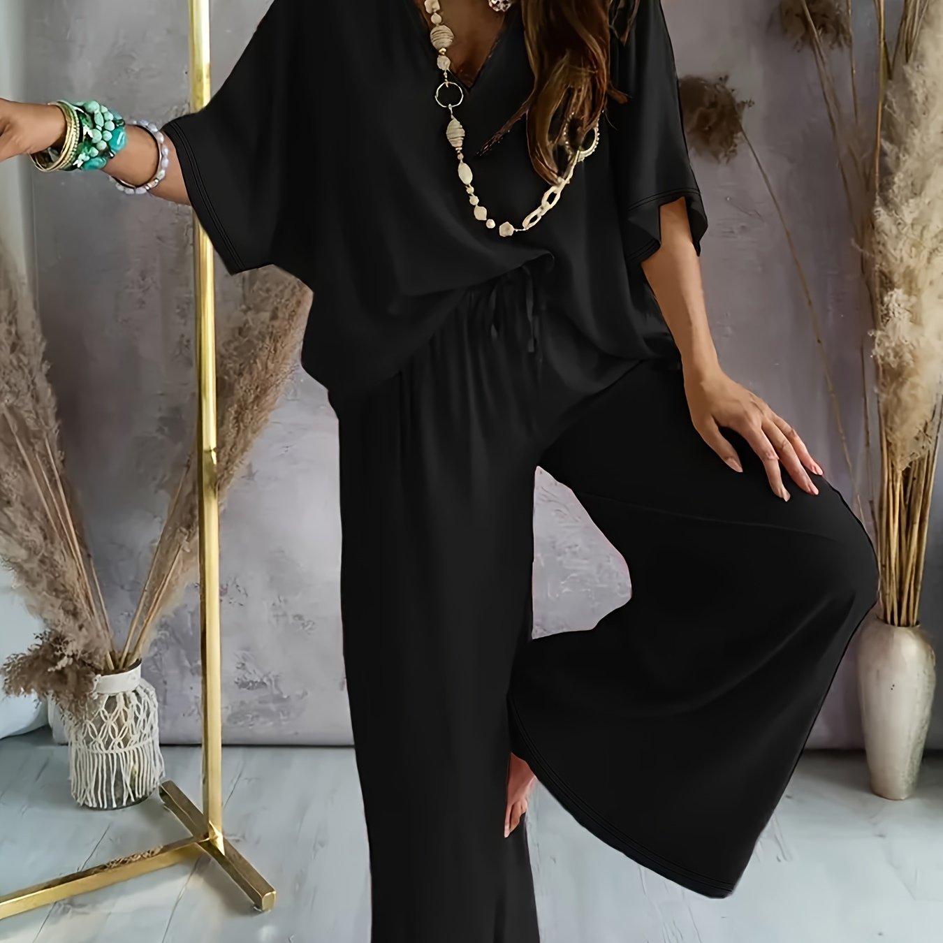 Women's Solid Color Clothing Set with V-Neck Top and Wide Leg Pants