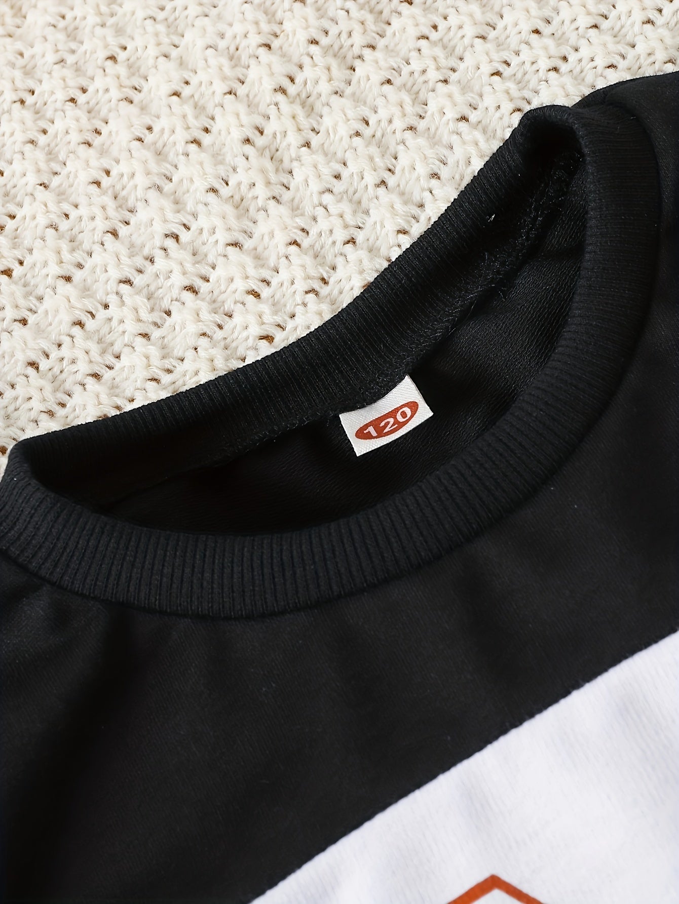 Kids' 2-Piece Spring and Autumn Letter Print Top and Stitching Trousers Set for Boys and Girls