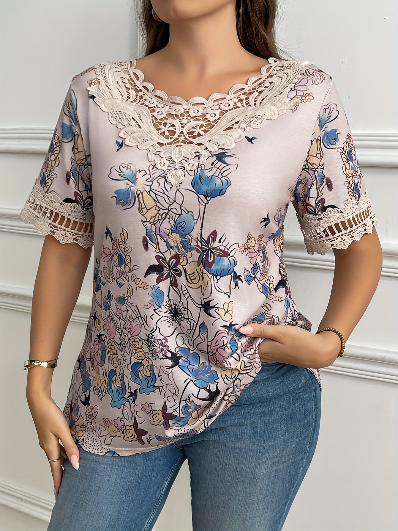 Women's Plus Size Floral Print Lace Trim Blouse Short Sleeve Summer Top
