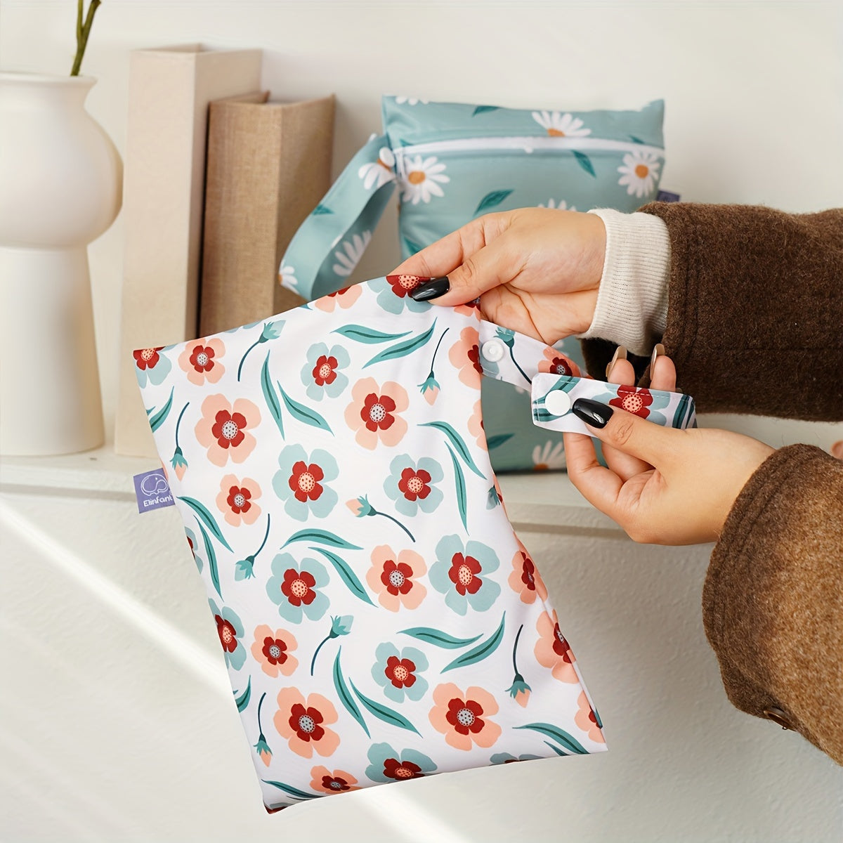 Waterproof Diaper Bags for Babies with Cartoon Prints, Travel and Gift Use