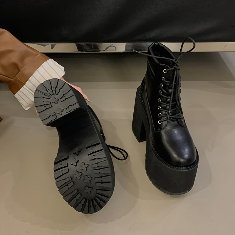 Женские массивные платформенные ботинки на щиколотке однотонные с шнуровкой на широком каблуке