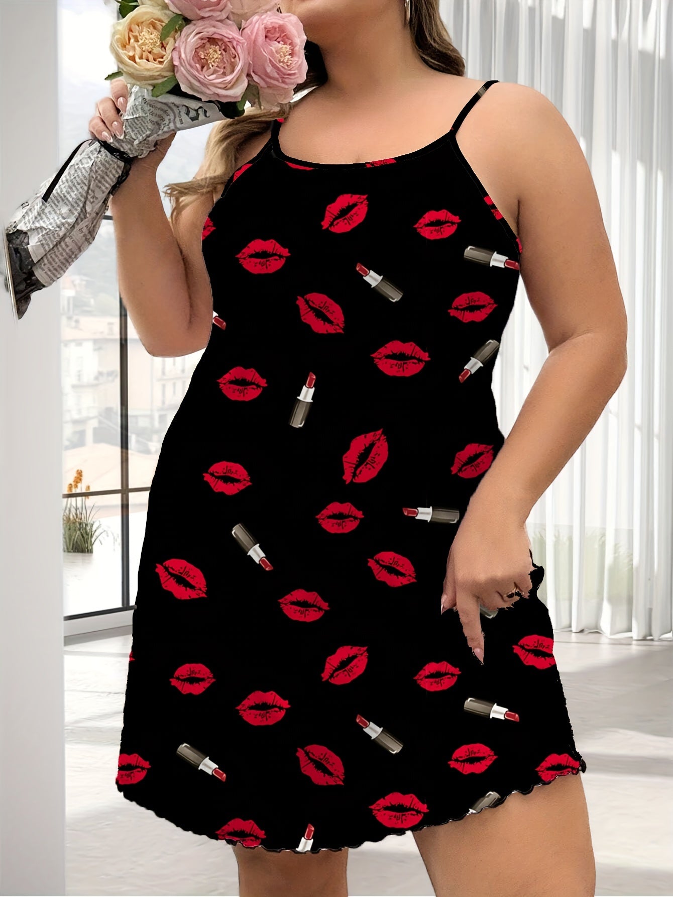 Plus Size Women's Sleepwear Lip Print Sleeveless Nightgown Black Red Ruffled Hem