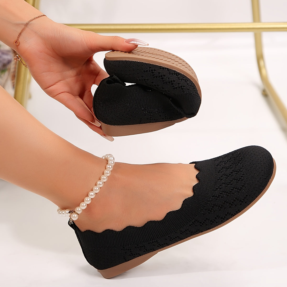 Women's Slip-On Lace Detail Slippers Breathable Fabric All-Season Casual