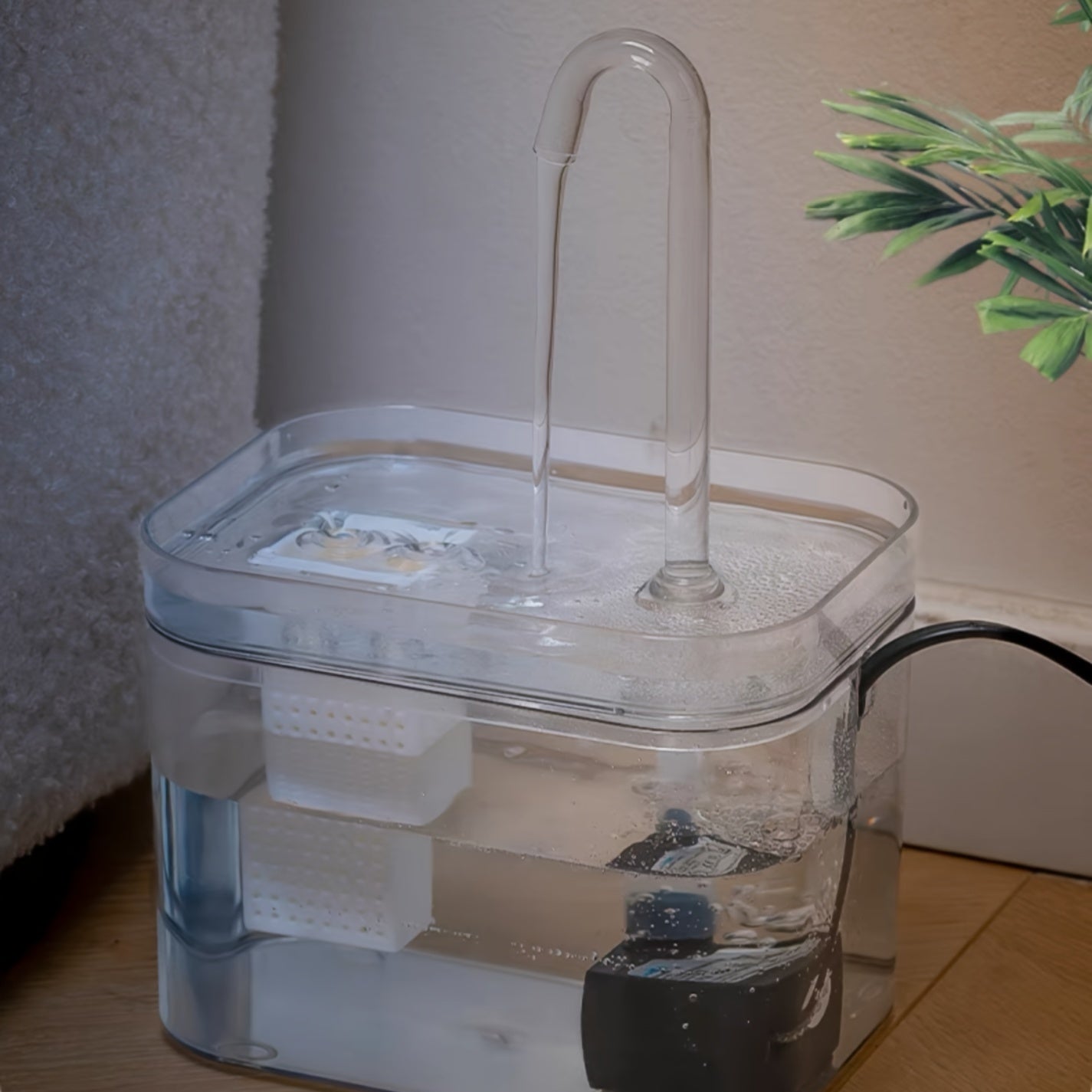 Transparent USB-Powered Pet Water Fountain for Indoor Cats and Dogs