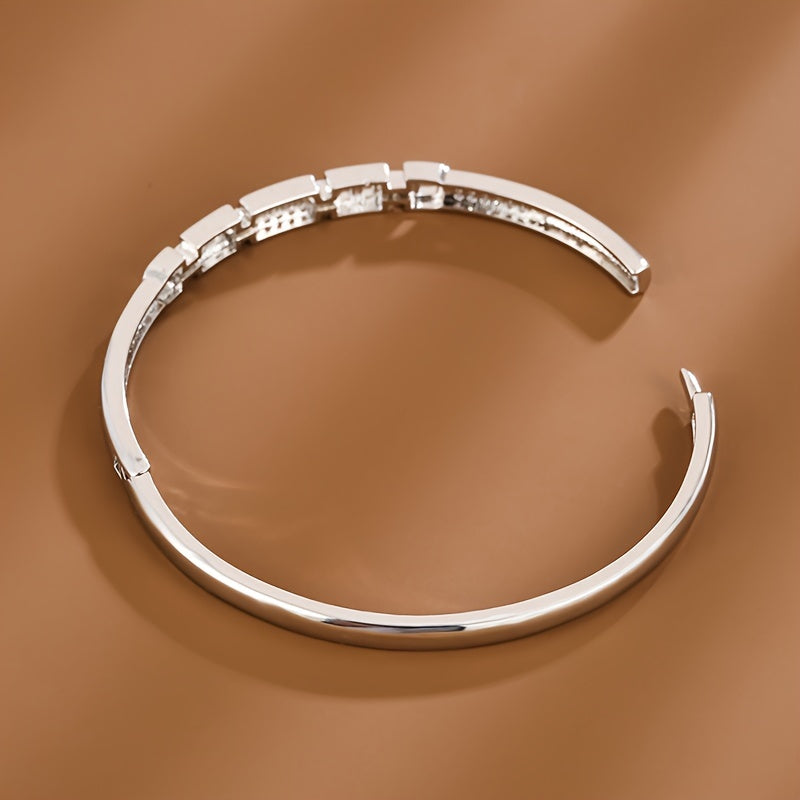 Geometric Copper Chain Bracelet with Cubic Zirconia Inlay for Women