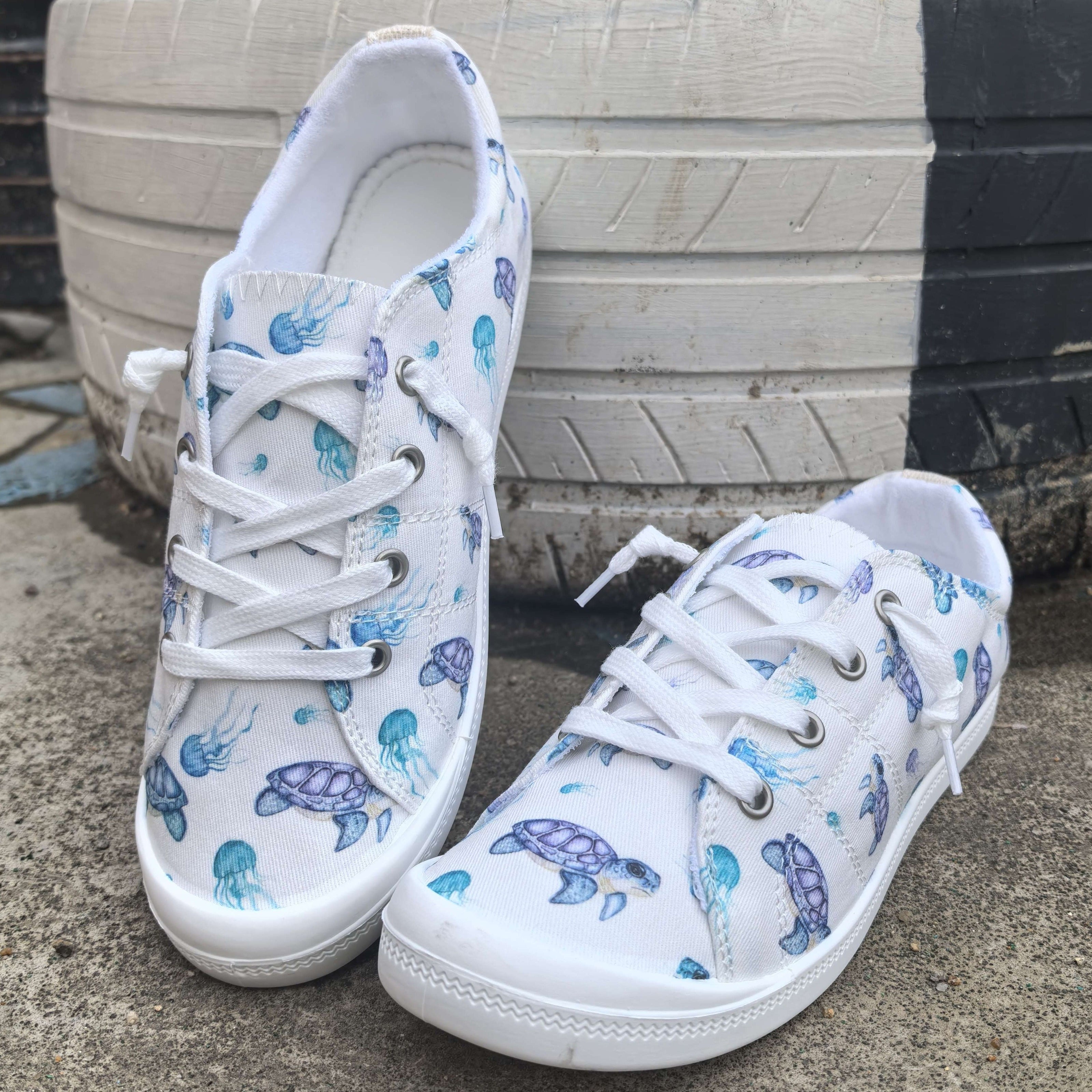 Women's White Jellyfish and Sea Turtle Print Casual Sneakers Breathable Flat Shoes