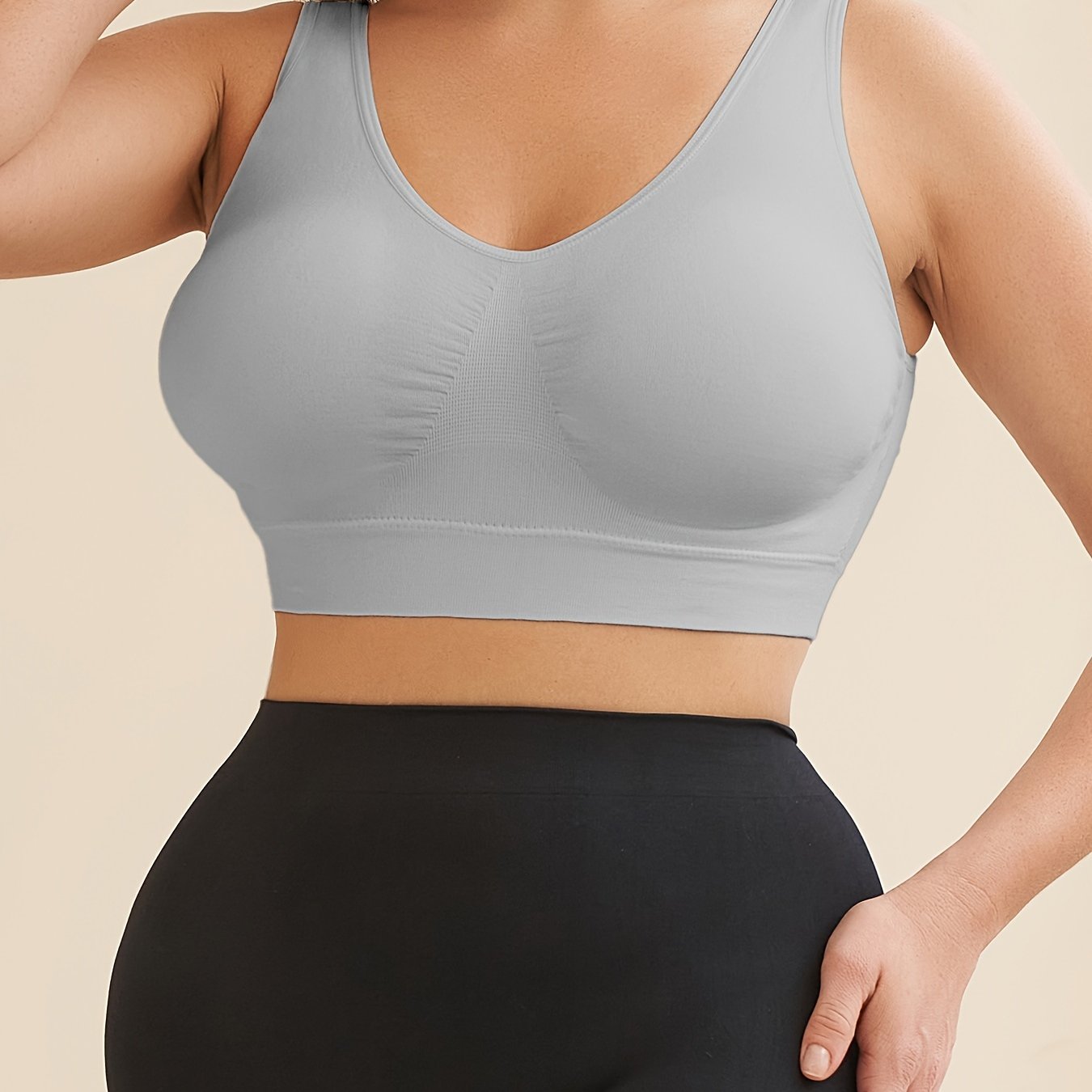 Plus Size Women's Sports Bra for Running and Yoga Black Large