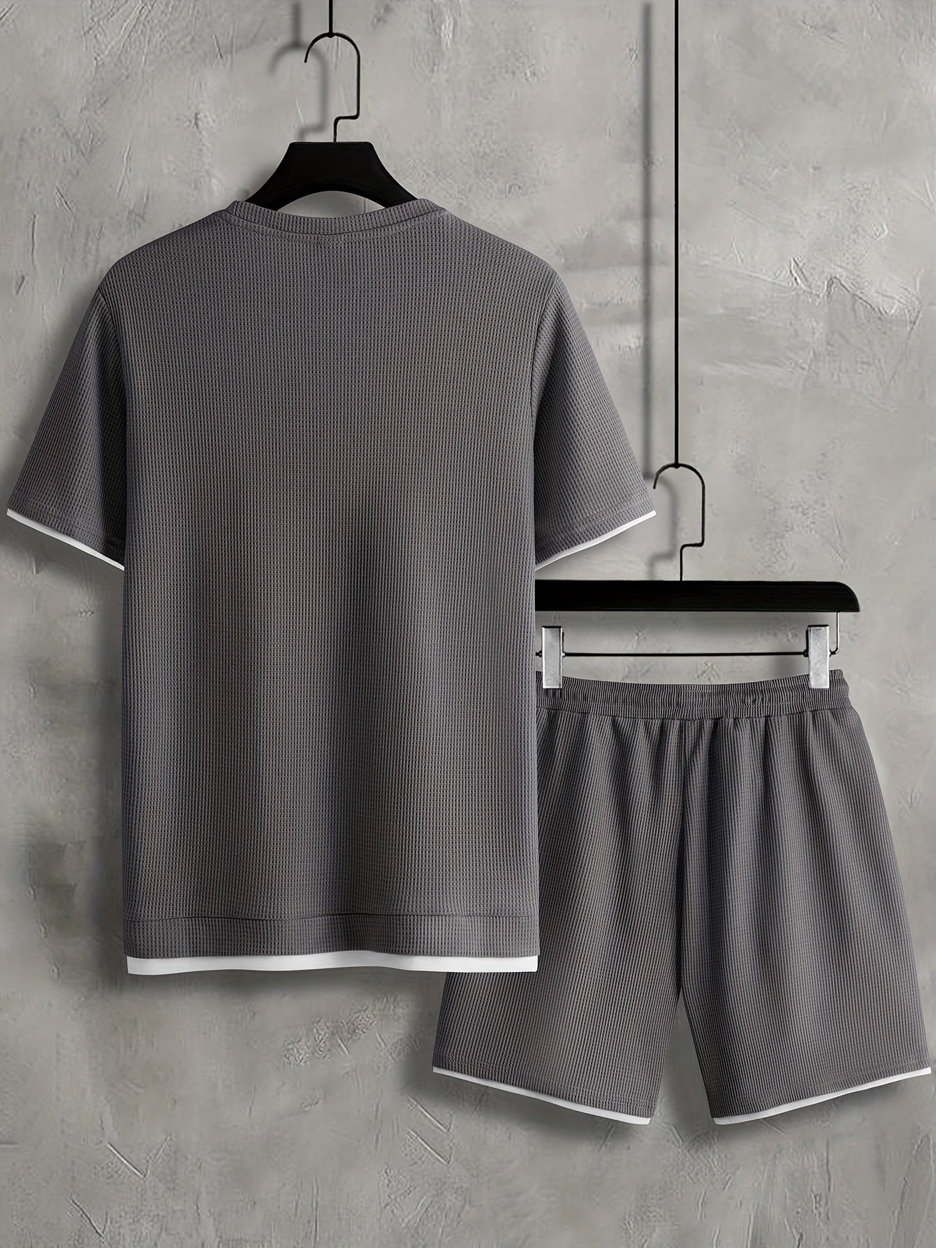 Men's Summer Outfit Casual Crew Neck T-Shirt and Shorts Set Polyester Solid