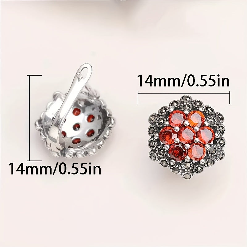"Sterling Silver Garnet Stud Earrings with Vintage Flower Design, Black Accent Stones, and Synthetic Zirconia. Gipoallergen quloq ignasi, Yuqori sifatli zargarlik sovg'asi - 4.0g"