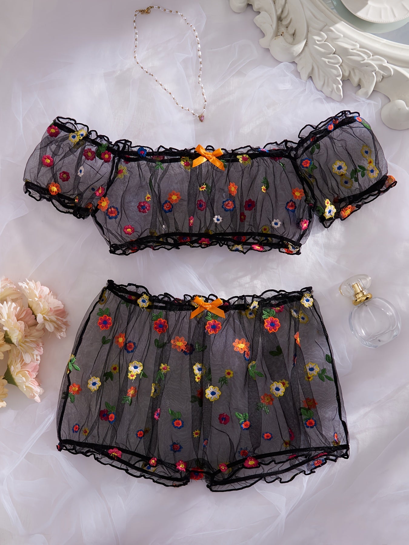 Women's Embroidered Flower Pattern Lingerie Set Erotic Fashion Charm Design