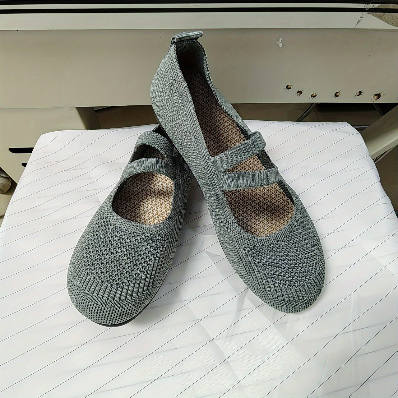 Women's Slip-On Loafers All-Season Casual Shoes Solid Color Fabric Upper