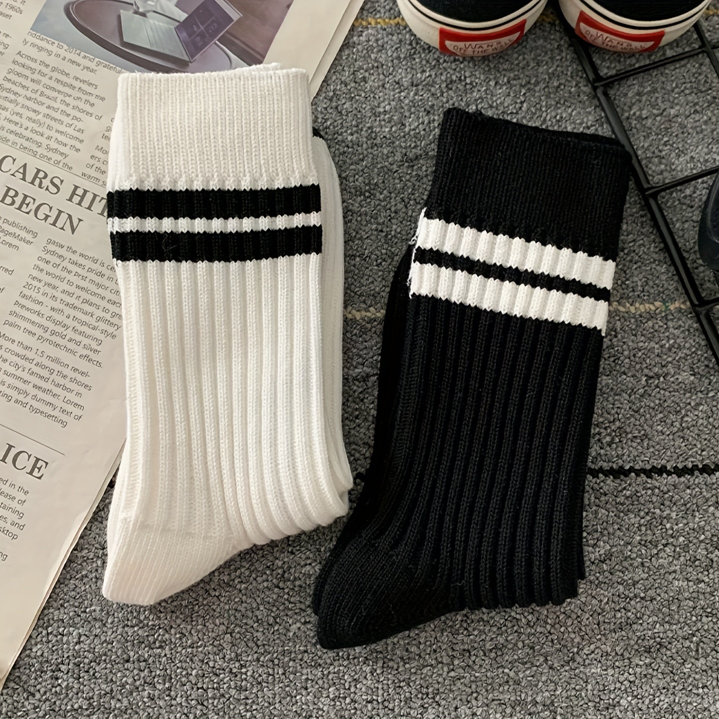 Men's Black and White Long Tube Socks 10 Pairs Autumn Winter Absorbent Anti-Odor Sports