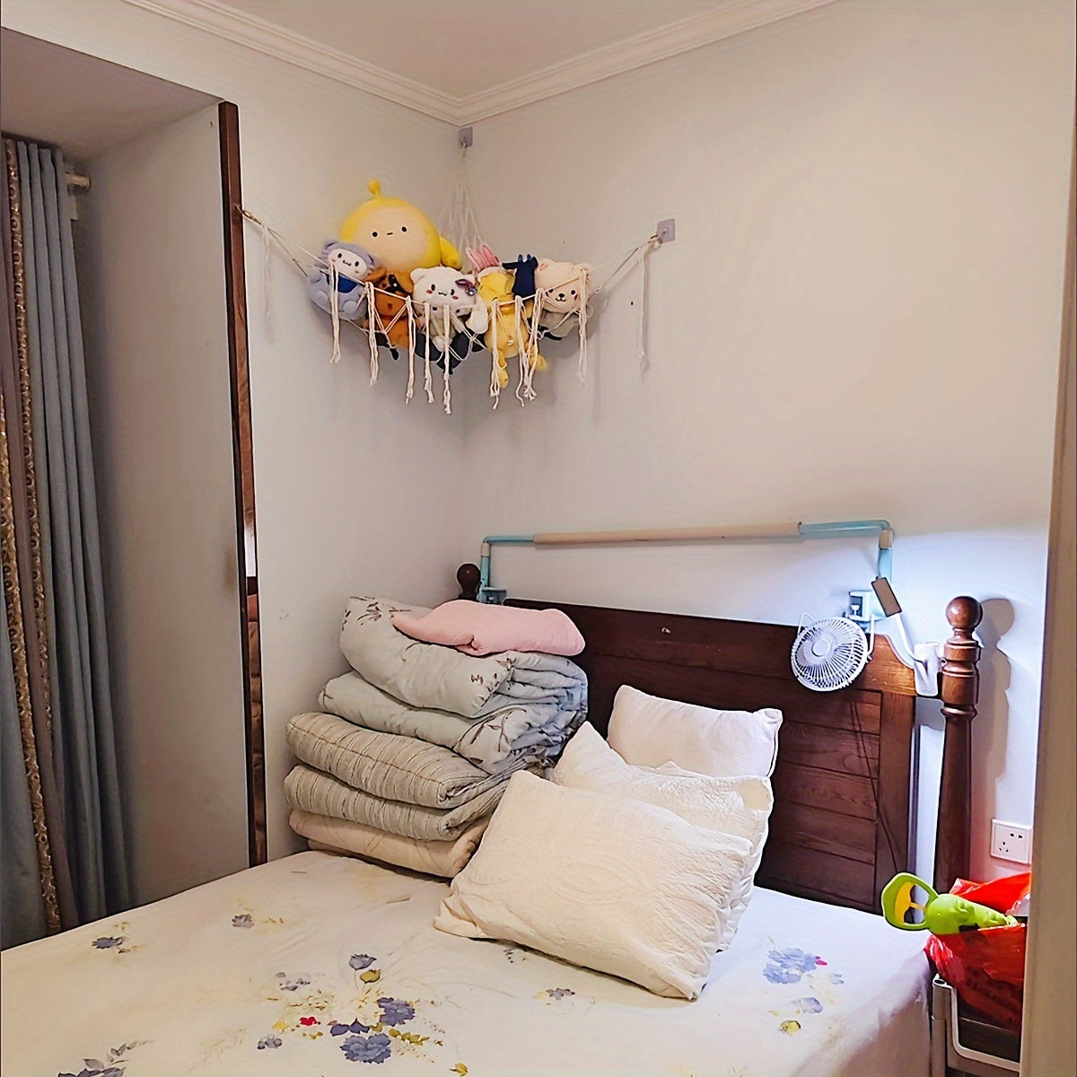 Plush Toy Storage Hammock Corner Organizer for Plush Toys Hats Socks