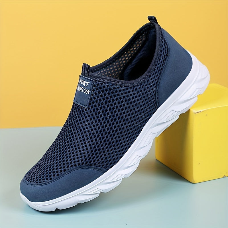 Men's Breathable Mesh Slip-On Shoes for Outdoor Casual Activities in Spring and Summer