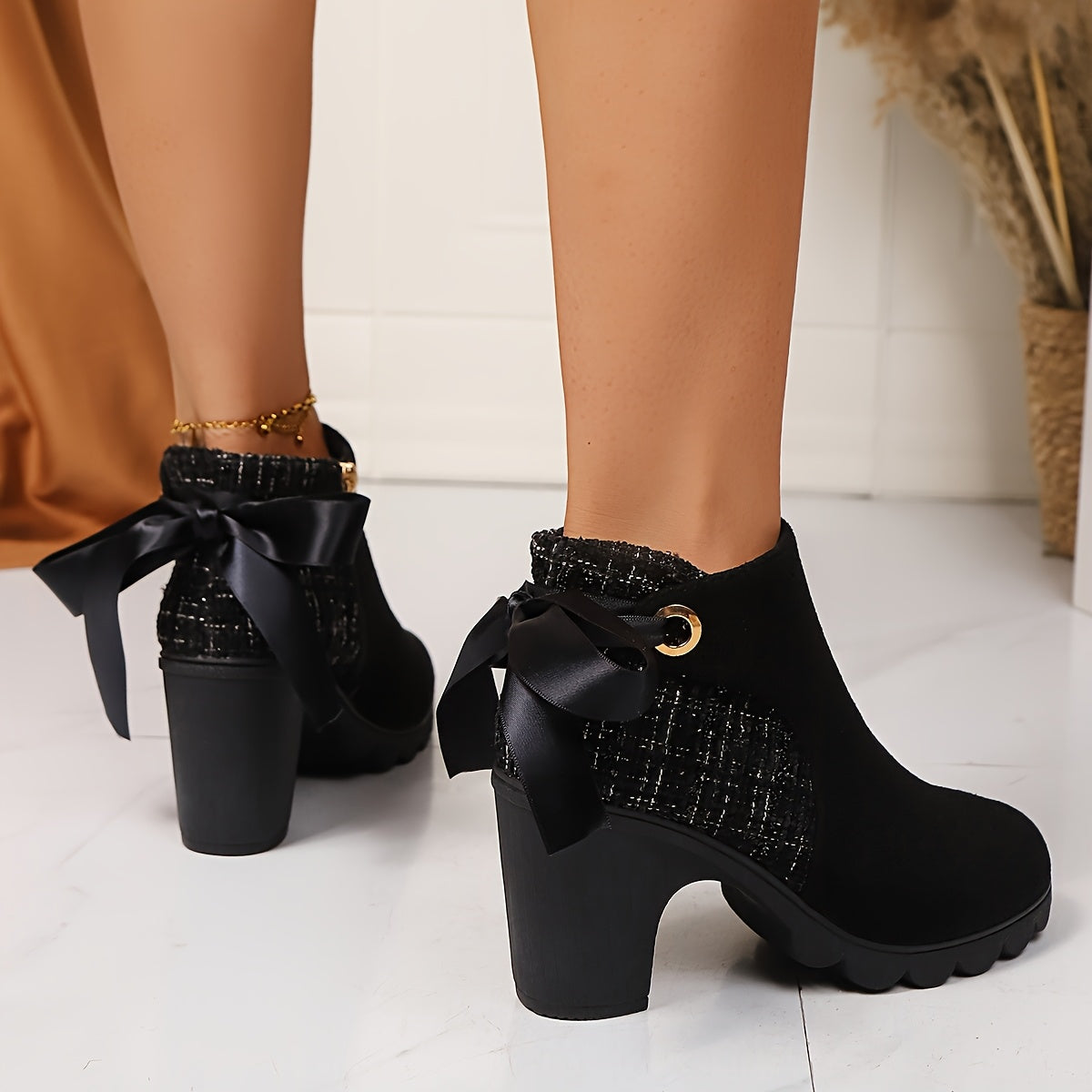 Women's Black Block Heel Ankle Boots with Round Toe and Zipper