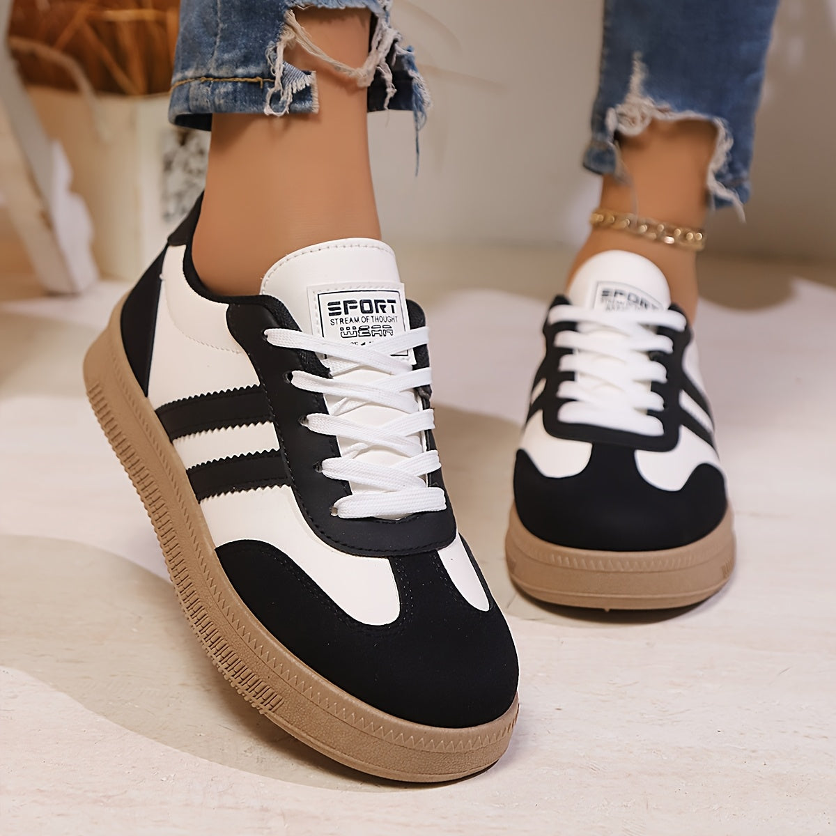 Women's Casual Sneakers Lightweight Lace-Up Shoes Anti-Slip PVC Sole