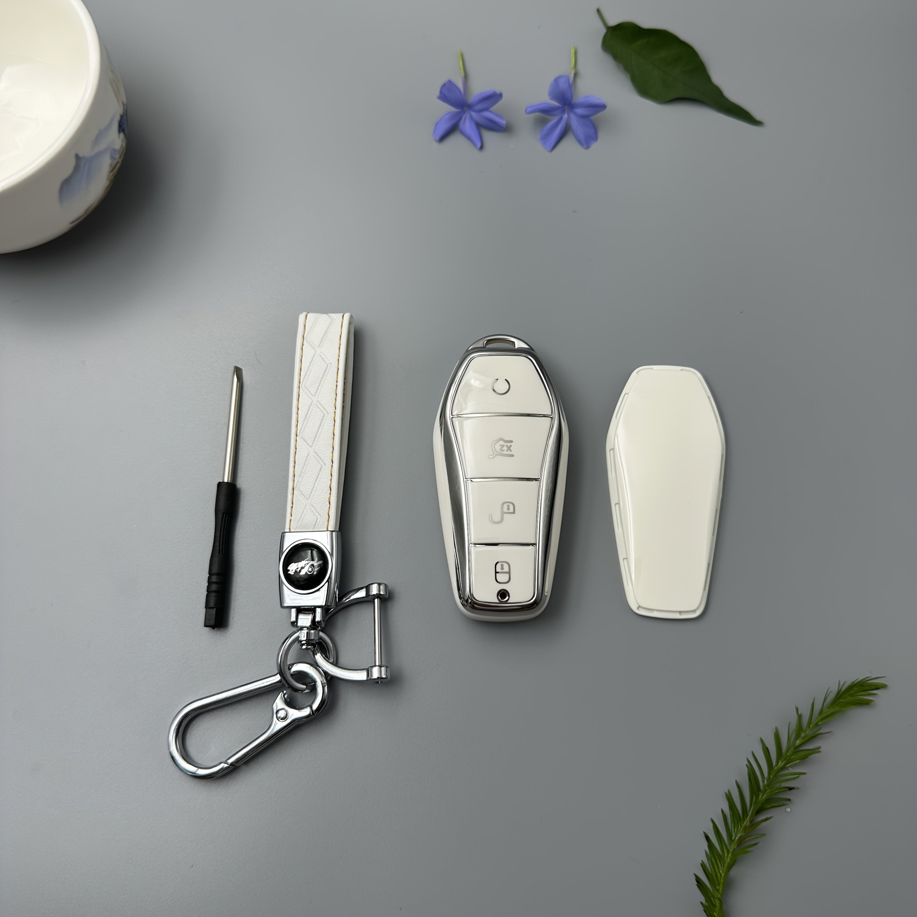 High-Quality TPU Remote Key Fob Cover Shell for Car with Keychain