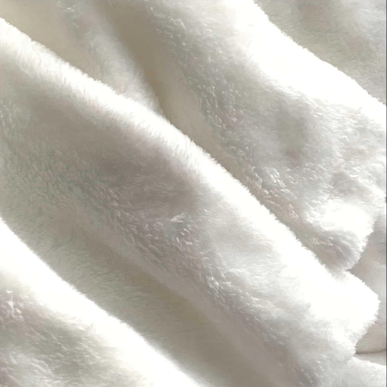 Мягкое плюшевое одеяло Nana с цветочным и бабочковым дизайном, идеальное уютное домашнее украшение и отличный подарок от внучки, 1 штука.