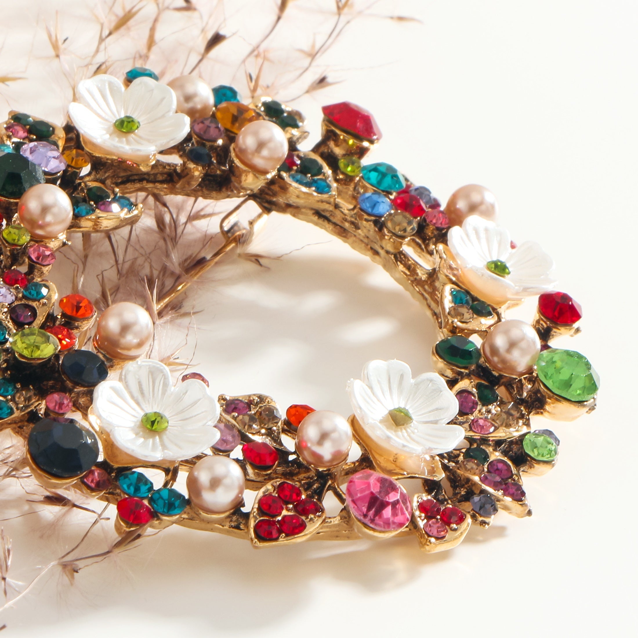 Women's Brooch with Imitation Pearls and Rhinestones for Special Occasions