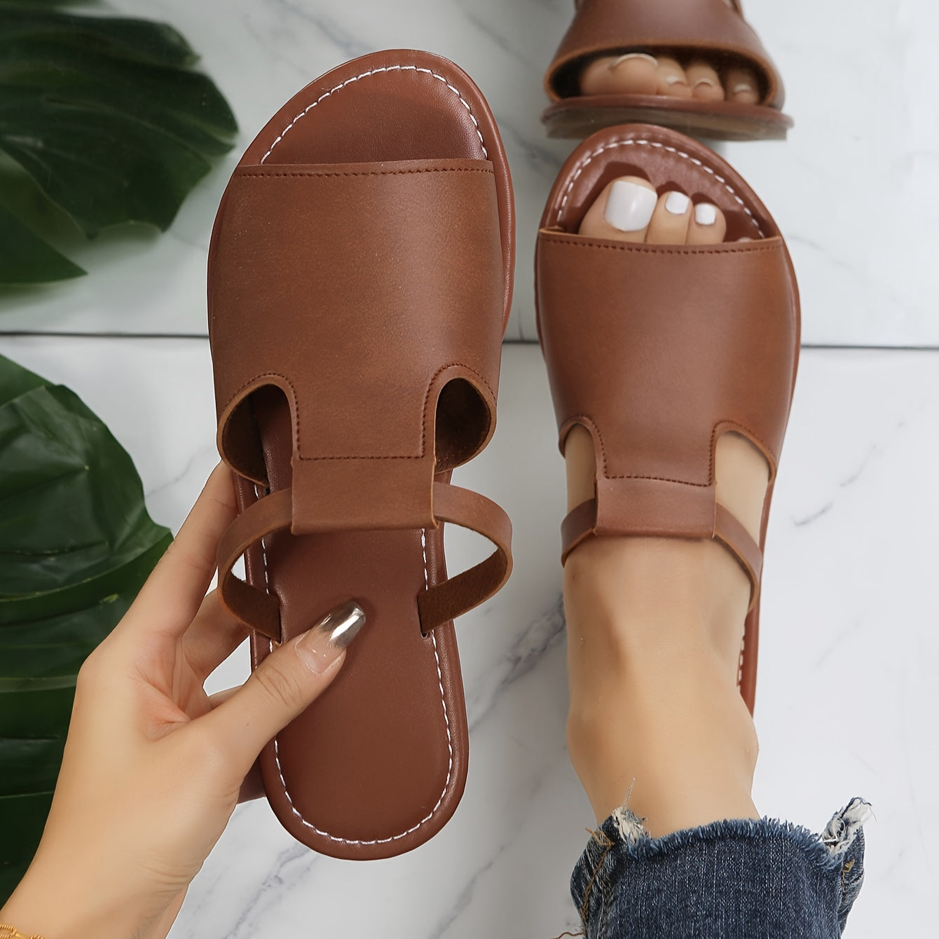 Women's Solid Color Slides Lightweight Flat Slip-On Beach Walking Shoes