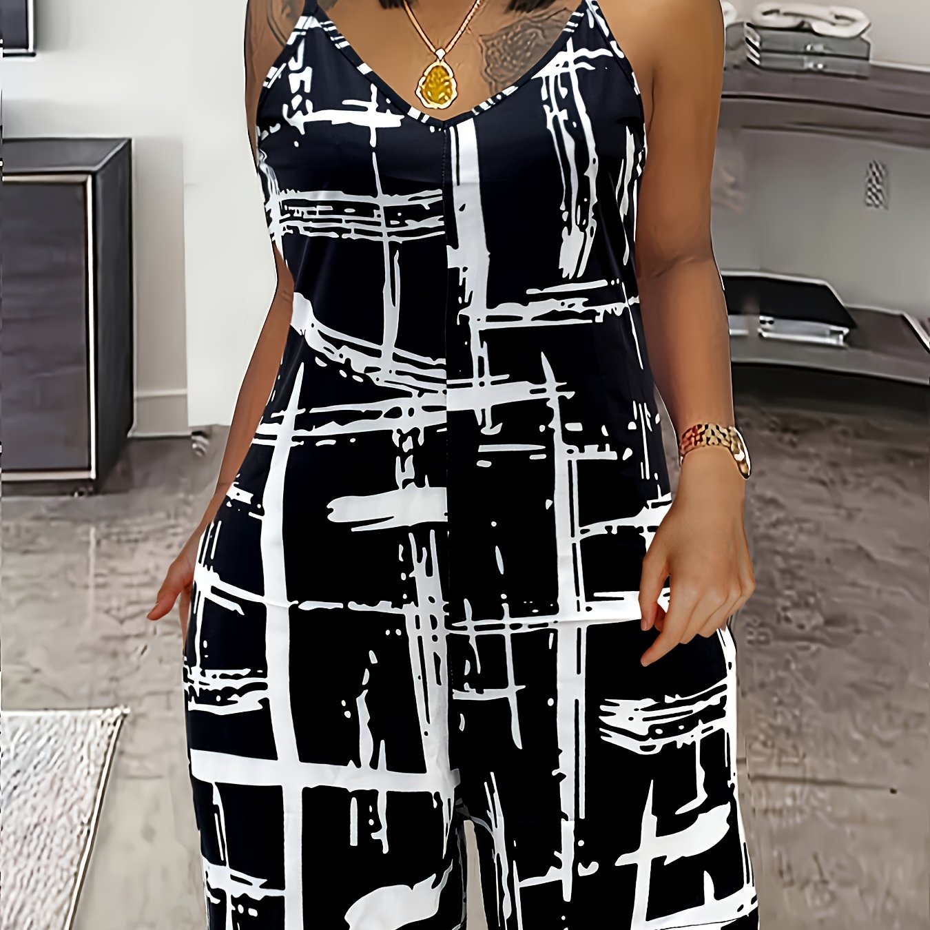 Women's V-Neck Black and White Block Print Dress Shorts Summer Fashion