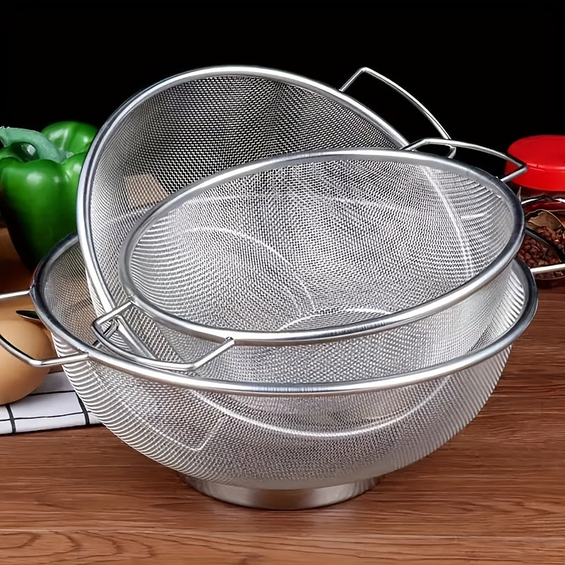 2 Stainless Steel Mesh Sieves for Pasta Vegetables Rice Fruits Durable Grip