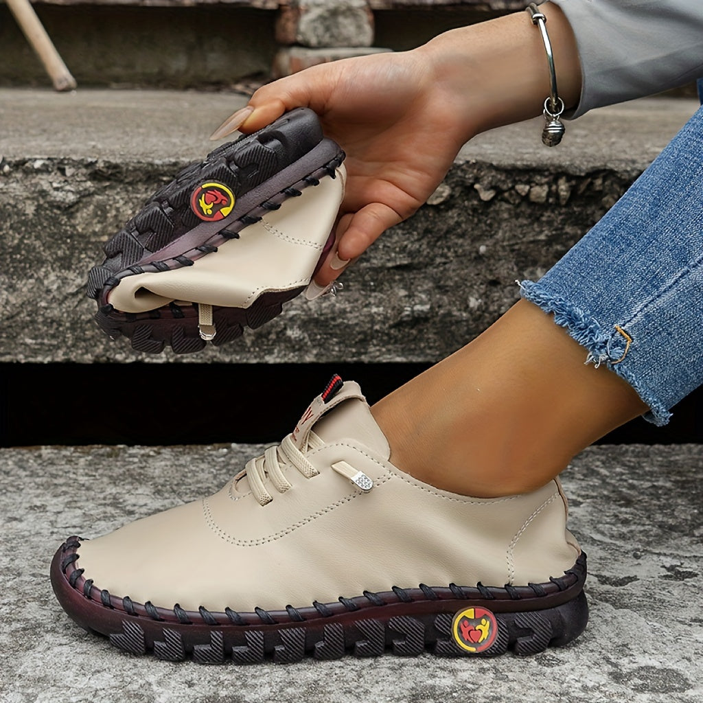 Ayollar uchun bir rangli flatform slip-on yurish poyabzali, katta o'lcham