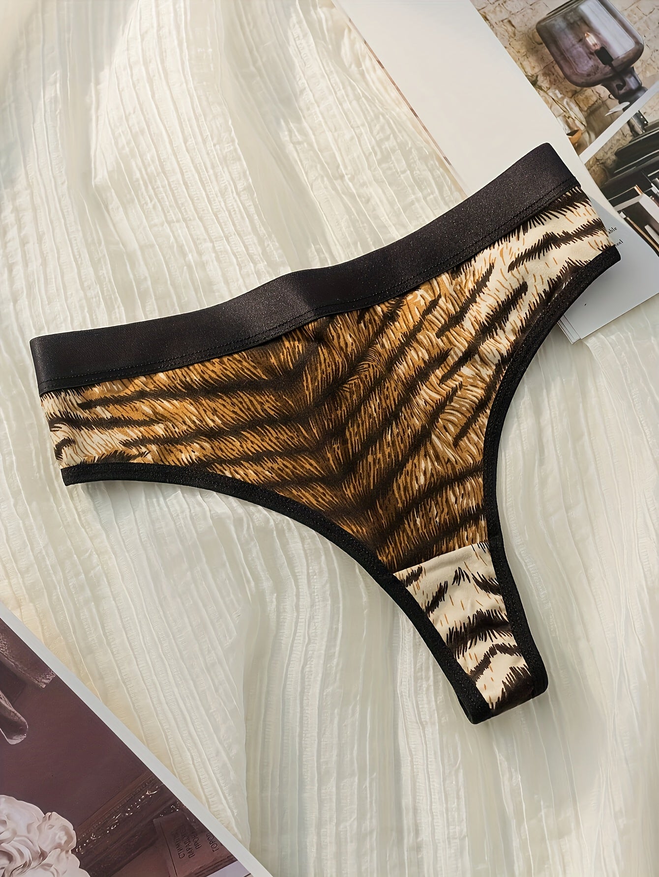 Women’s Sexy Leopard and Zebra Print Thongs 6 Pack Quick-Dry Low-Rise Comfortable