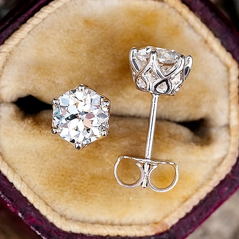 Niche dizaynli nafis quloq teshish zargarlik bezaklari - 925 sterling kumush Moissanite stud bilaguzuklari 0.5/1/2ct o'lchamlarida mavjud