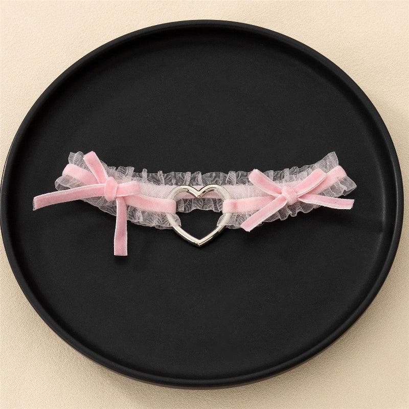 Black Lace Thigh Ring with Heart Pendant and Pink Bow for Women Elastic Leg Jewelry