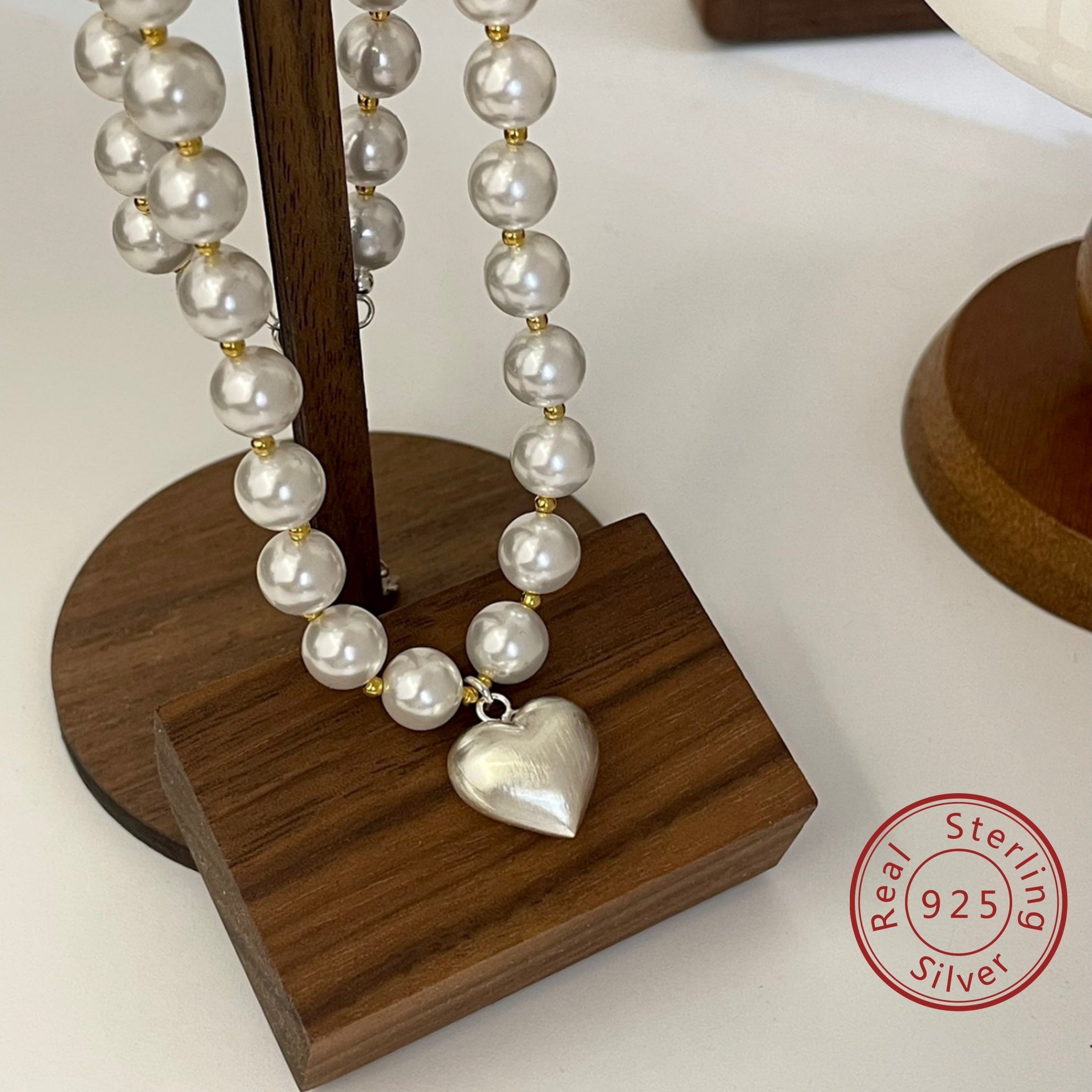 Zamonaviy Boho 925 Sterling Silver va Qobiq Beadli Marjon, Muzlatilgan Sevgi Pendanti bilan - Har kuni kiyish, sovg'a berish va maxsus tadbirlar uchun ideal