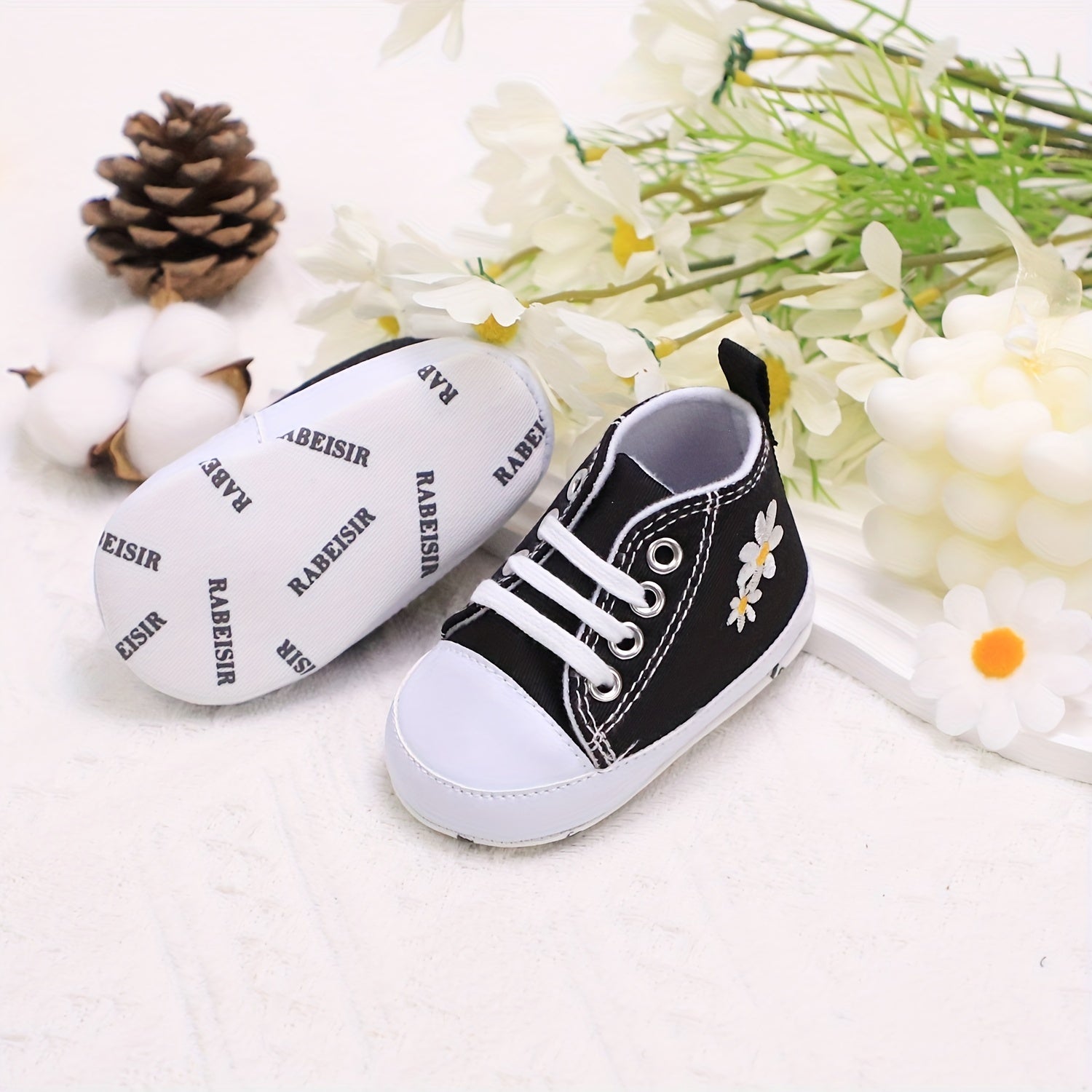 Baby Girls Embroidered Daisy Sneakers Lightweight Non-Slip Canvas Shoes for All Seasons