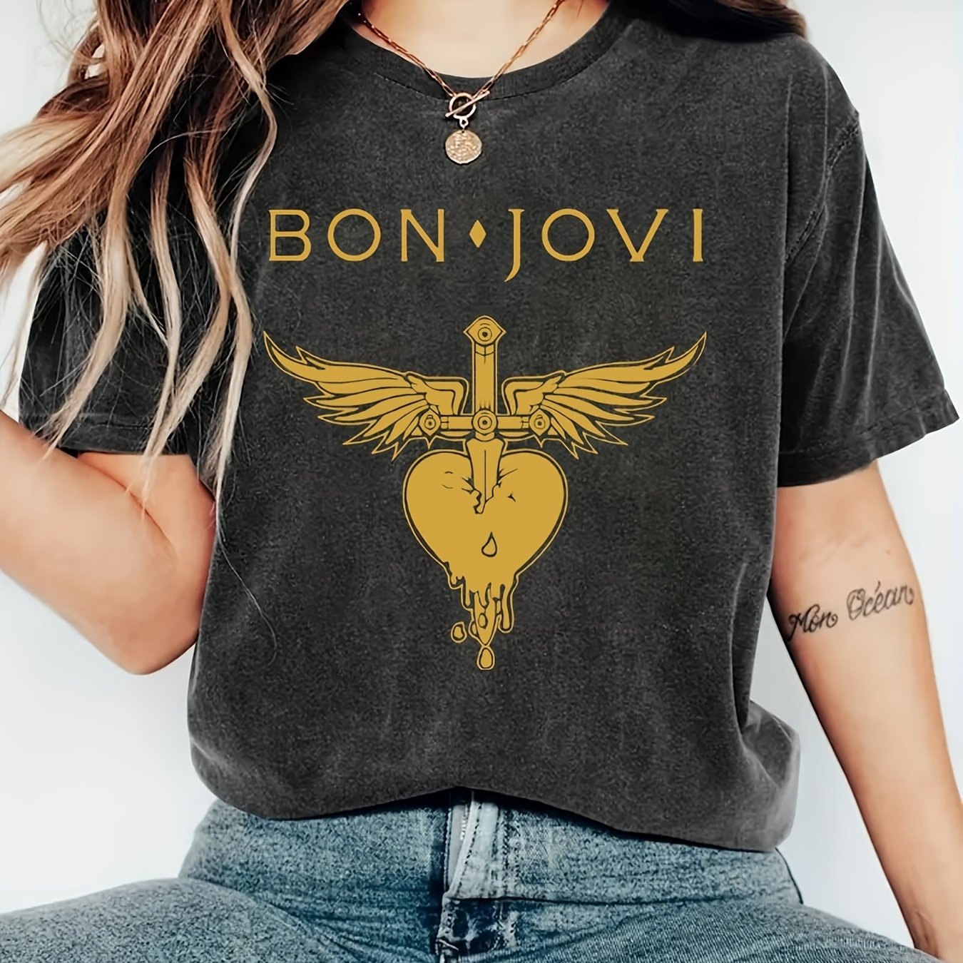 Plus Size Women's Graphic T-Shirt Short Sleeve Casual Top with Winged Heart Design
