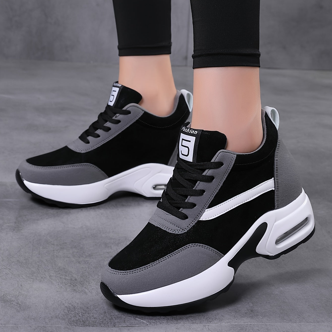 Women's Chunky Lace-Up Sneakers with Air Cushion and Hidden Heel for Outdoor Walking