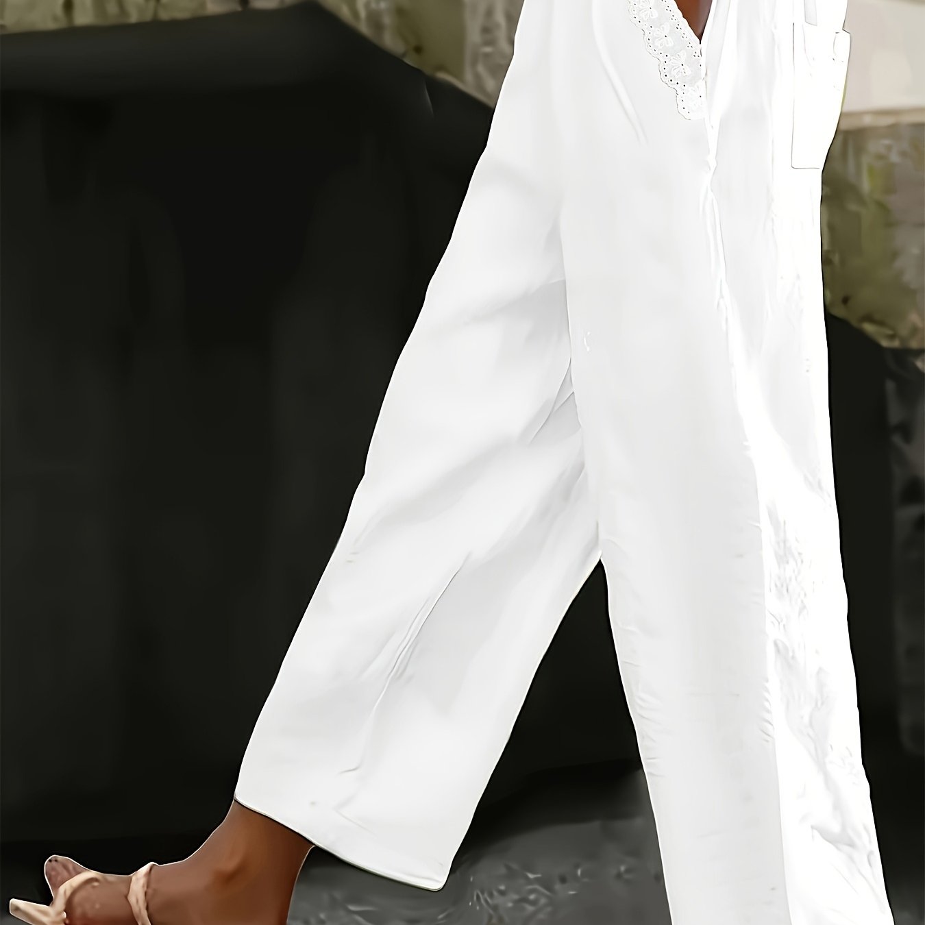 Women’s Wide-Leg Cropped Pants with Lace Pockets Loose Fit Plus Size