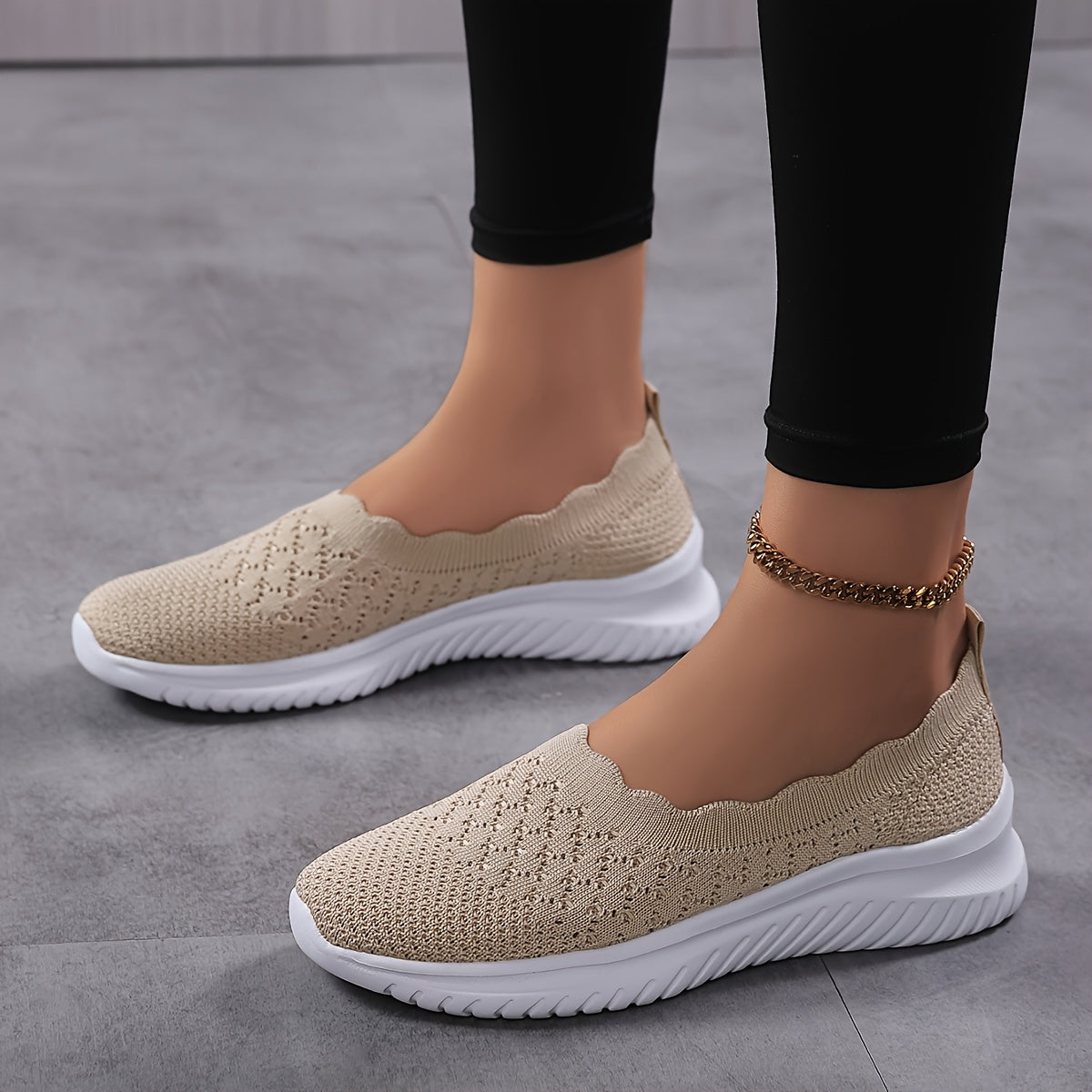 Women's Mesh Slip-On Sneakers Lightweight Casual Shoes White Low-Top