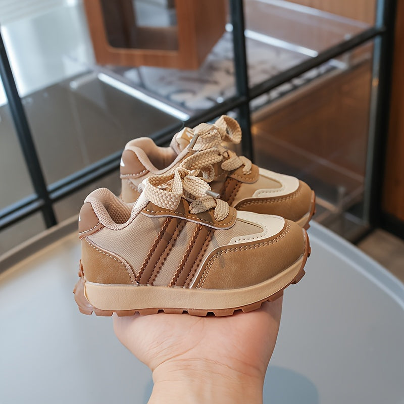 Girls and Boys Low-Top Sports Shoes Lightweight Non-Slip Sneakers for All Seasons