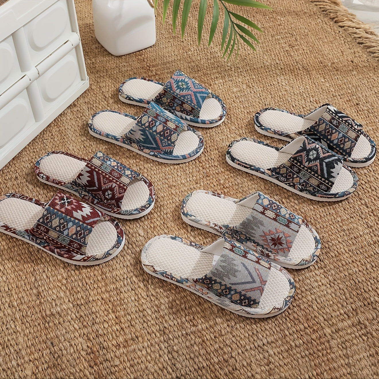 Ayollar uchun yopishmaydigan yopishmaydigan shlyapka yumshoq mato geometrik naqshli ichki uy poyabzali