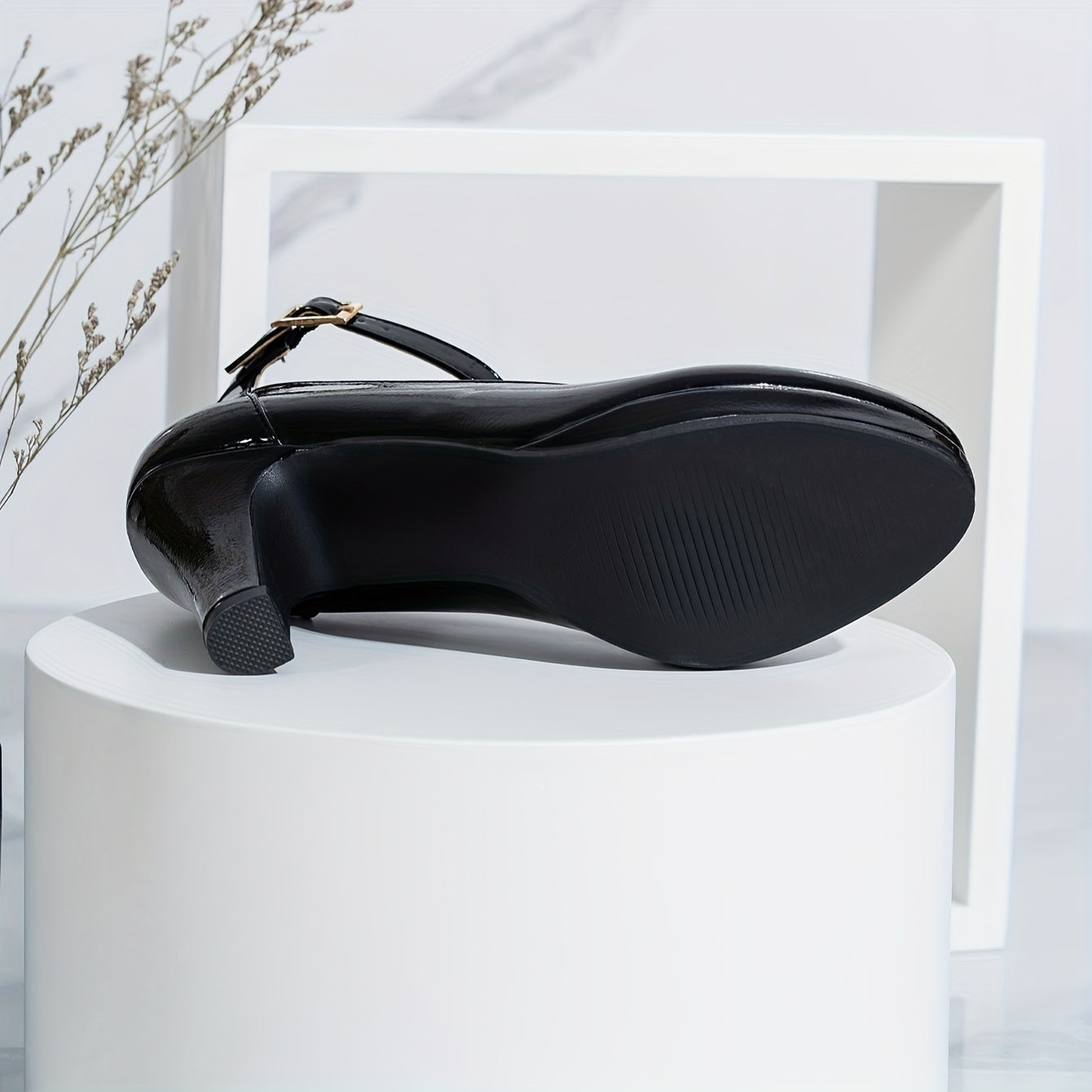 Women's Solid Color Ankle Buckle Casual Chunky Heel Shoes