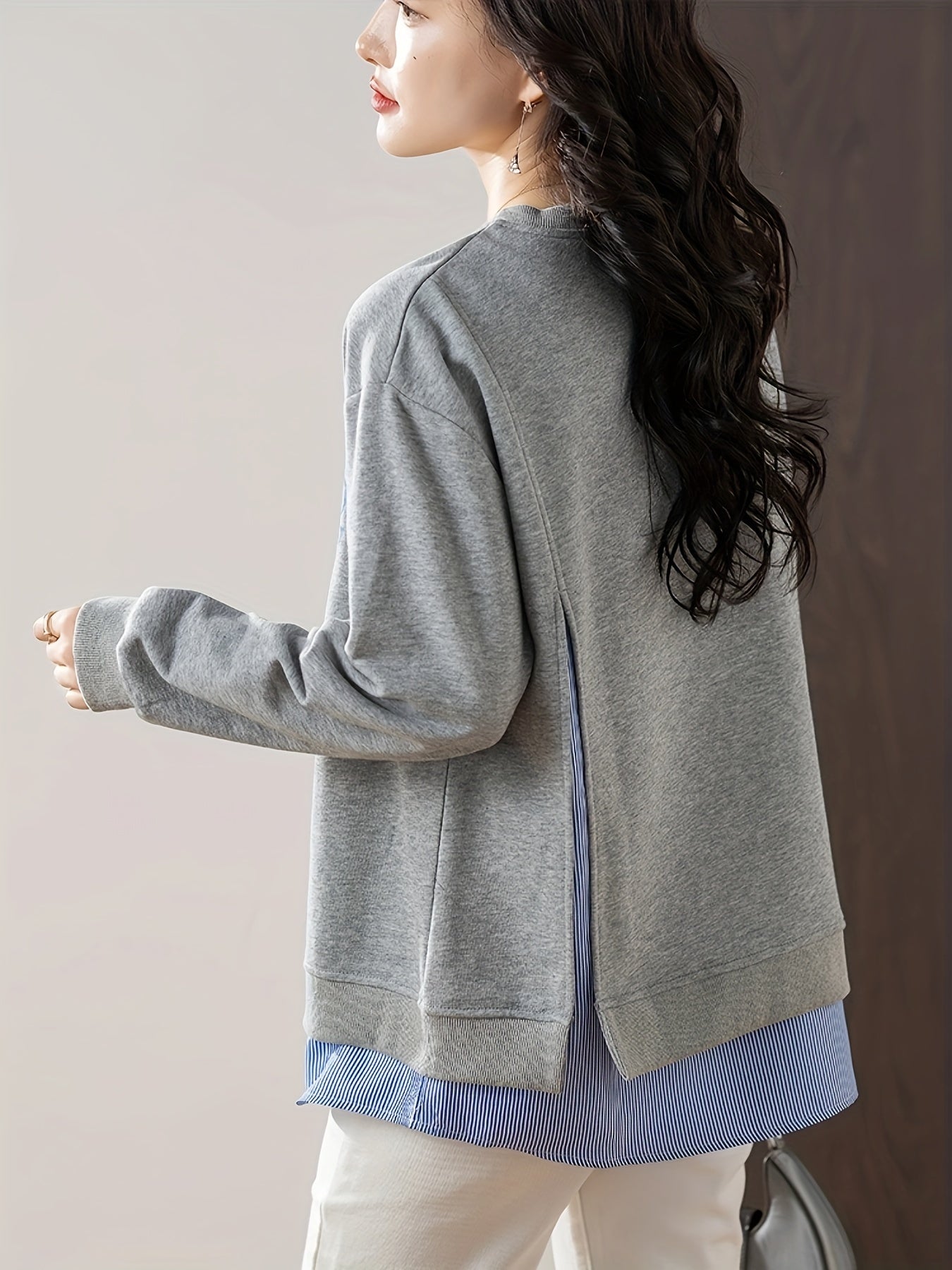 Cardigan de mujer talla grande gris de imitación de dos piezas con manga larga y botones