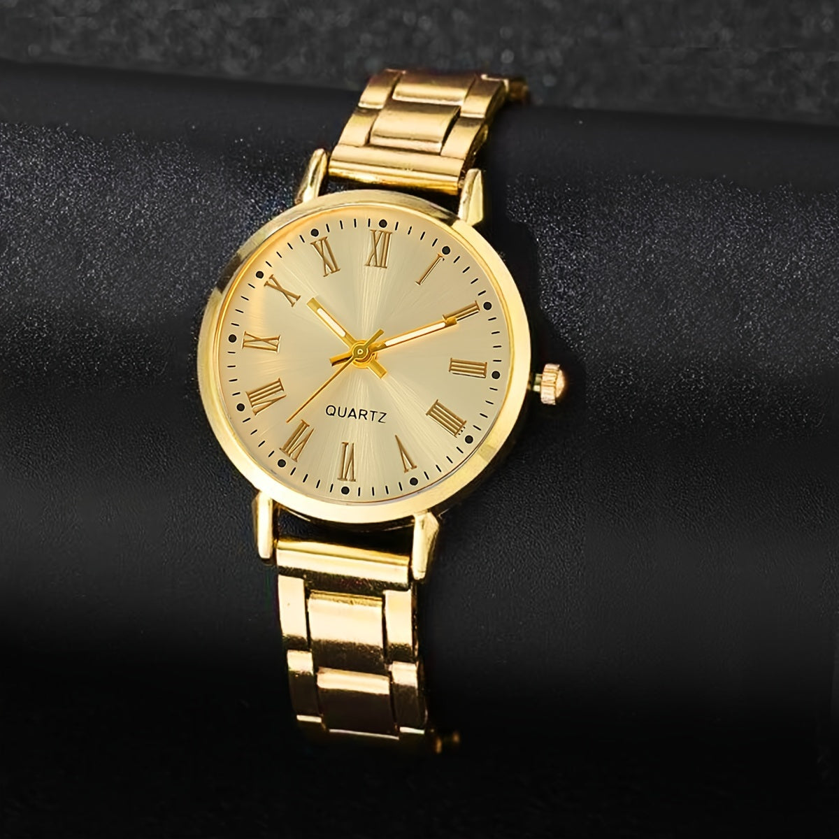 Women's Quartz Watch Alloy Strap Round Dial Fashionable Electronic Non-Waterproof Gold