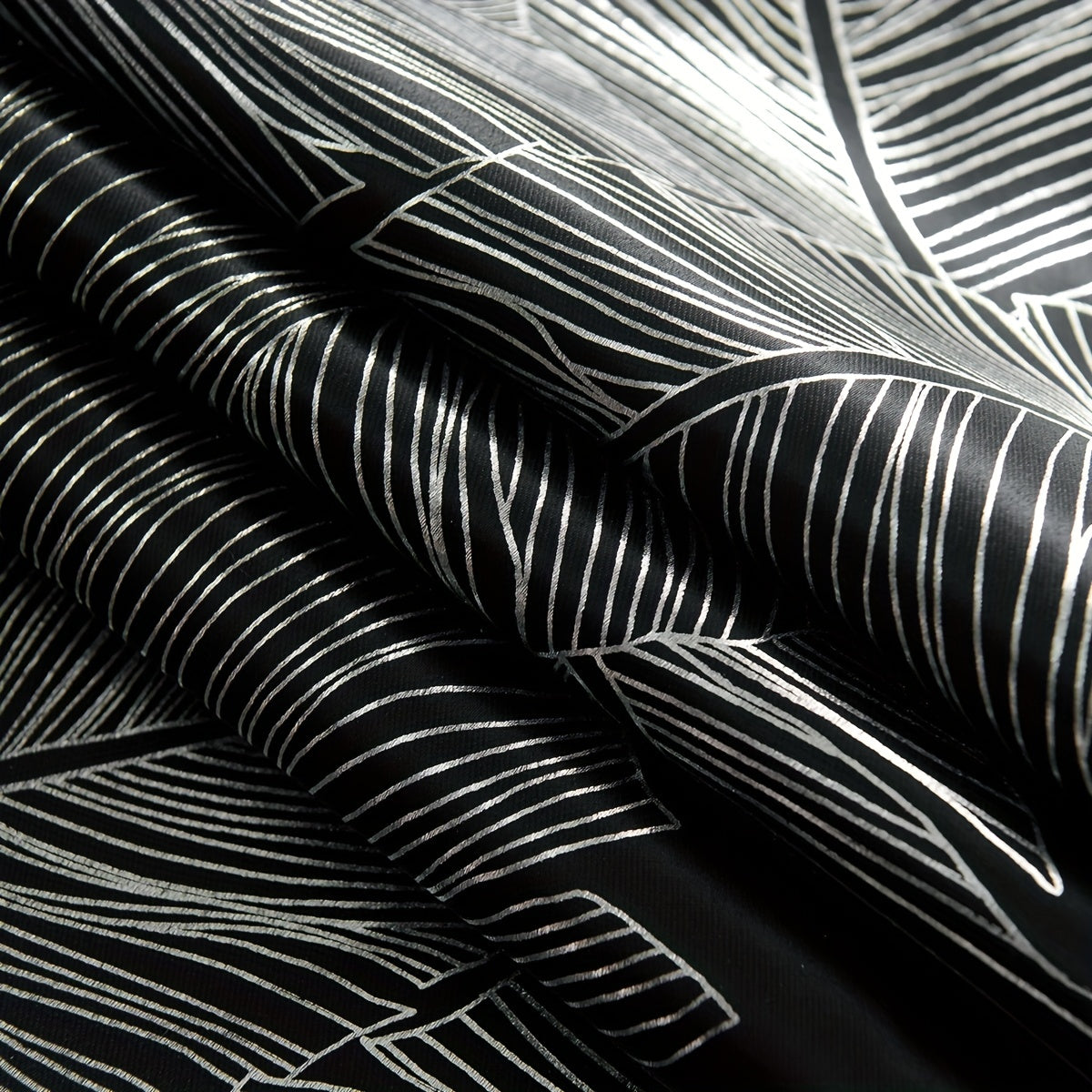 Cortinas blackout con patrón de hojas plateadas negras para sala de estar, dormitorio y cocina