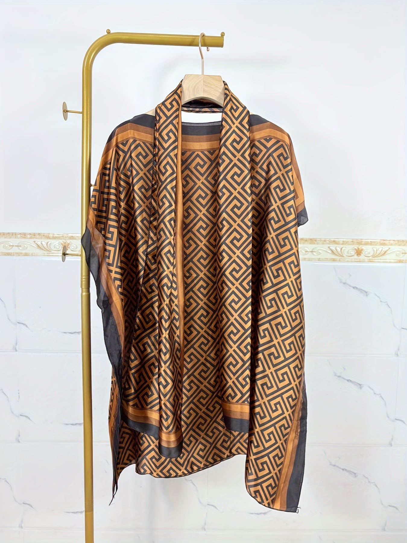 Pañuelo de talla grande con estampado floral de poliéster transpirable de corte holgado con mangas batwing