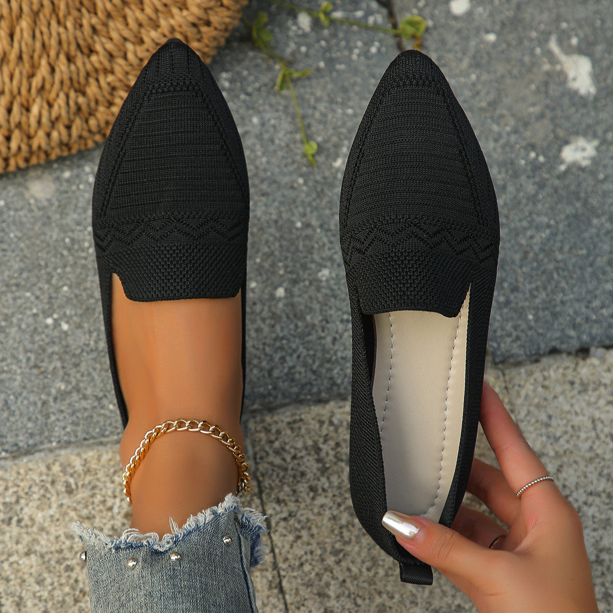 Women's Black Slip-On Flats Breathable Fabric Pointed Toe Casual Shoes