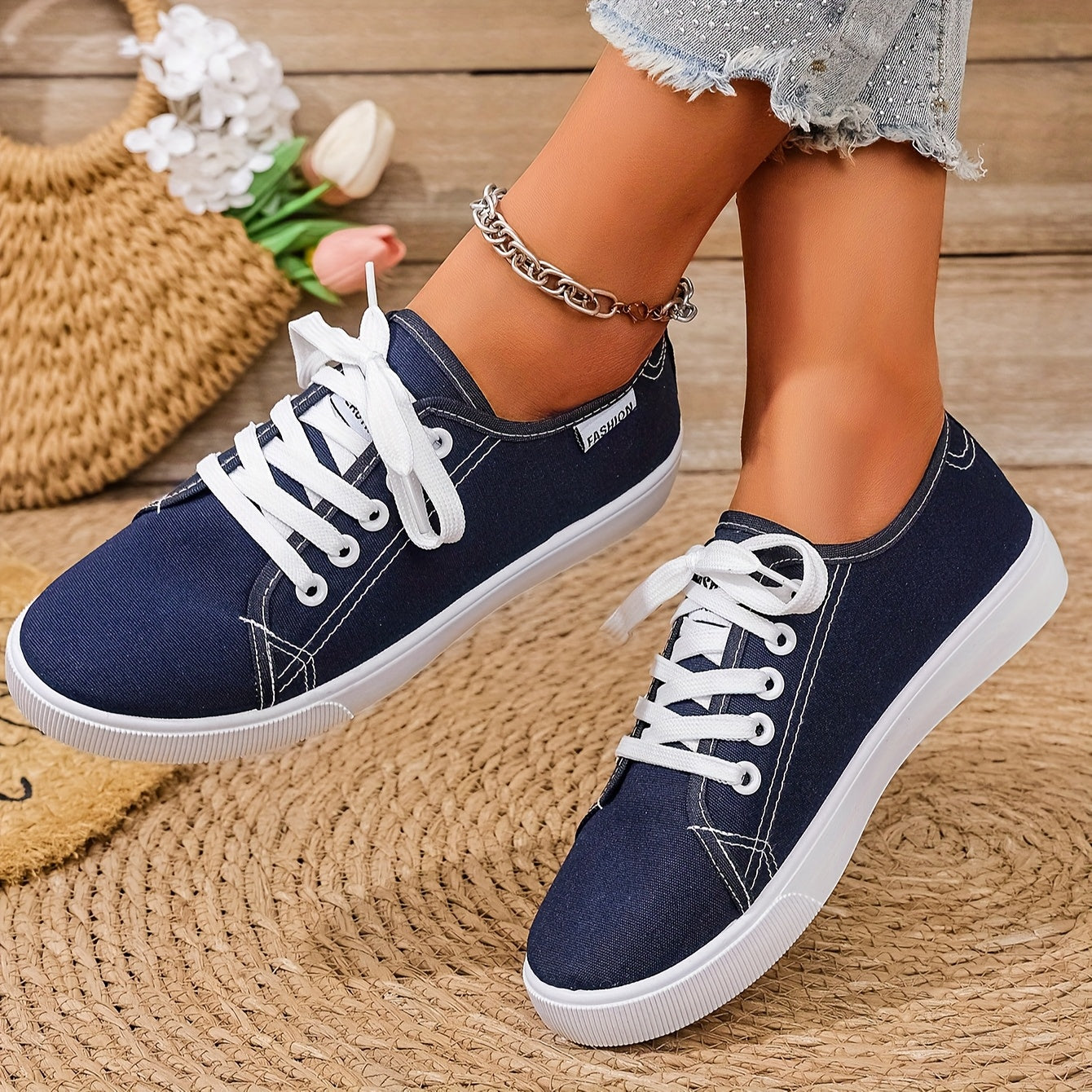 Women's Lightweight White Sneakers with Breathable Soft Sole for Casual Wear